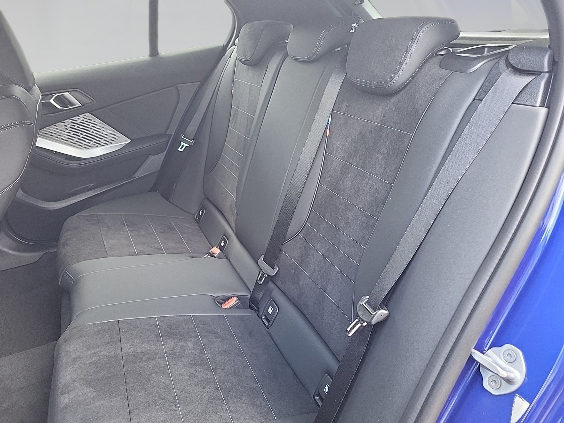 BMW 120 120 M SPORT LED ParkAss DrivingAss KeyLess Navi (Bild 8)