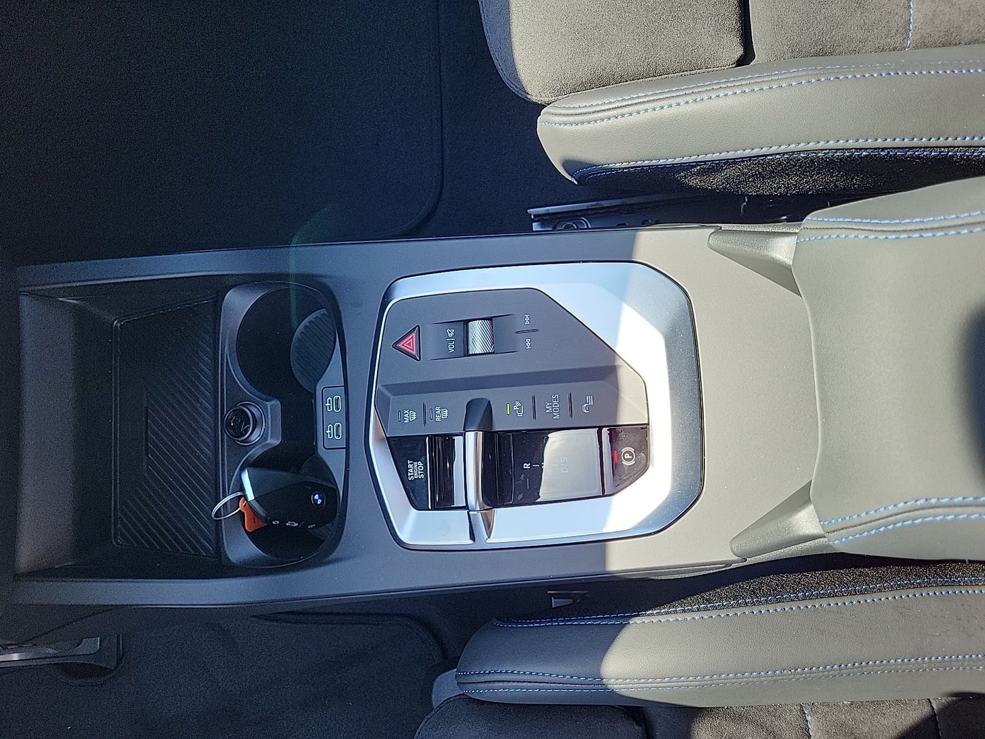 BMW 120 120 M SPORT LED ParkAss DrivingAss KeyLess Navi (Bild 12)