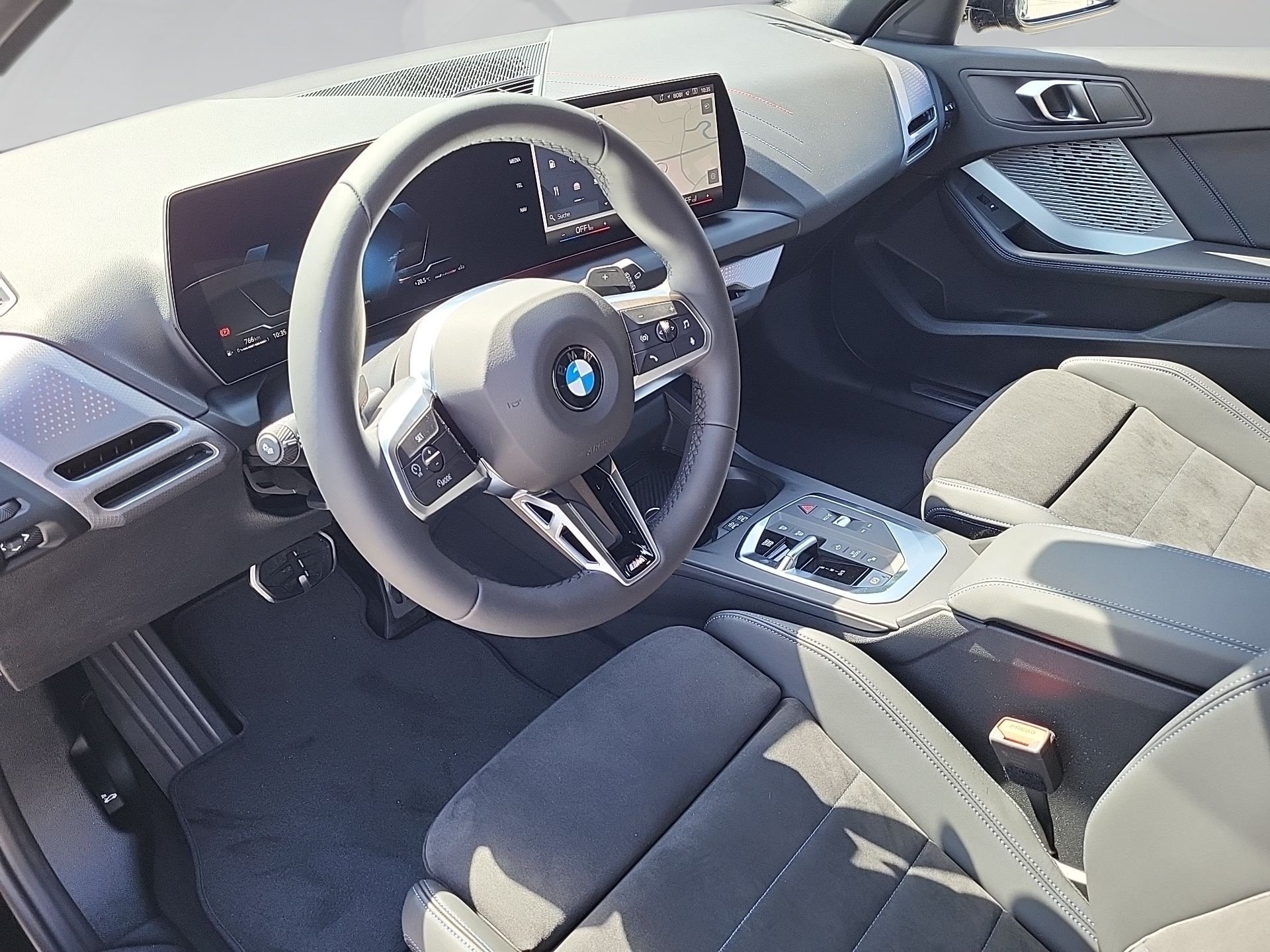 BMW 120 120 M SPORT LED ParkAss DrivingAss KeyLess Navi (Bild 5)