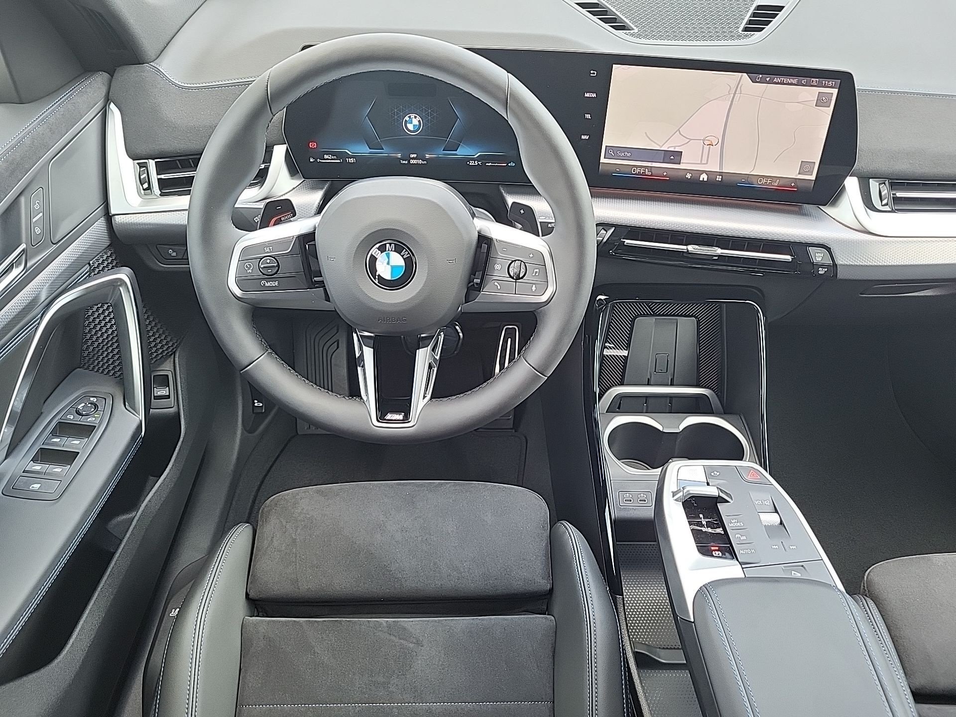 BMW X1 X1 sDrive20i M SPORT LED AHK ACC KeyLess ParkAss (Bild 7)