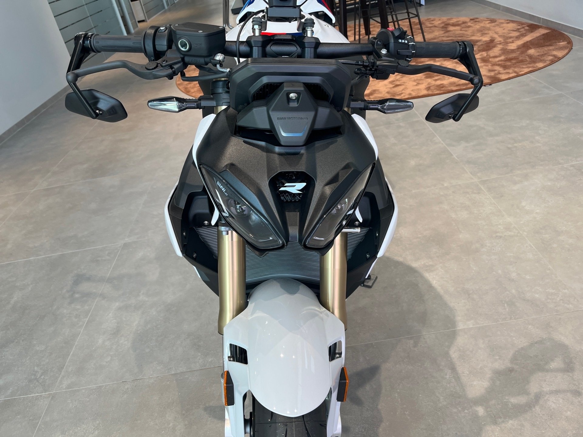 Bild 11 BMW S 1000 R M-Paket Komfort/Dynamic-Paket/Schmiederä