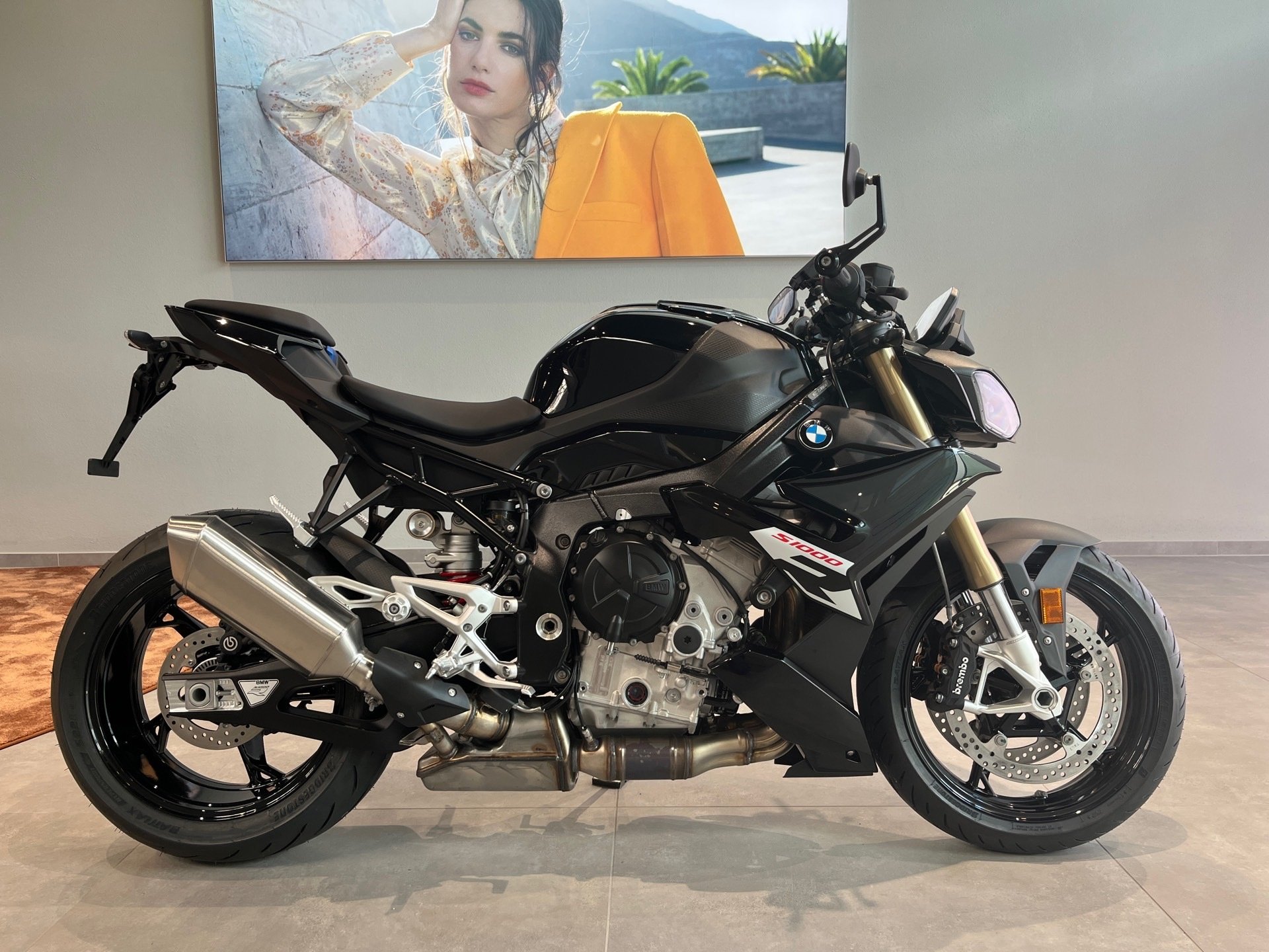 Bild 1 BMW S 1000 R Komfort/Dynamik-Paket/Lenkerendspieg