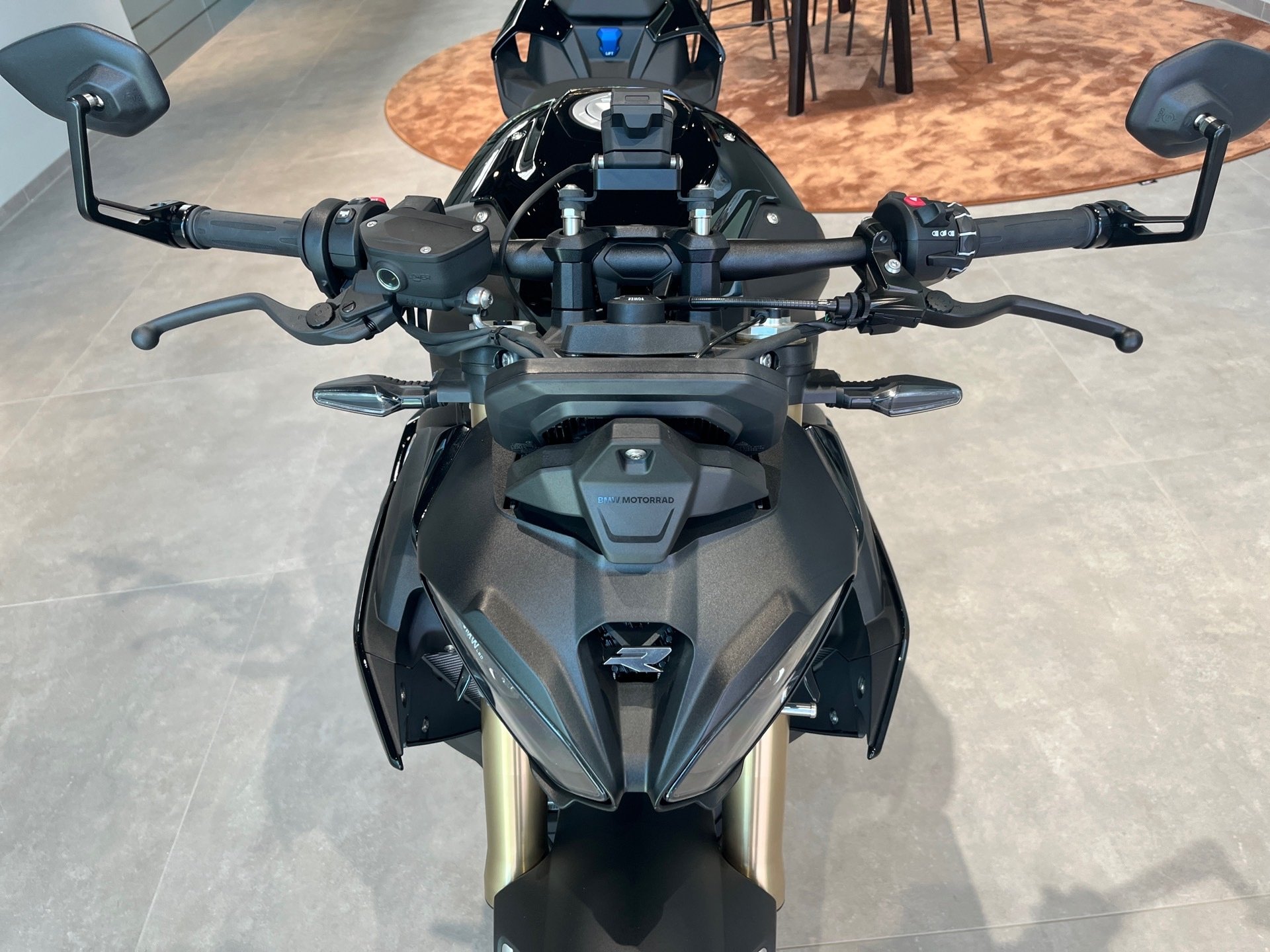 Bild 11 BMW S 1000 R Komfort/Dynamik-Paket/Lenkerendspieg