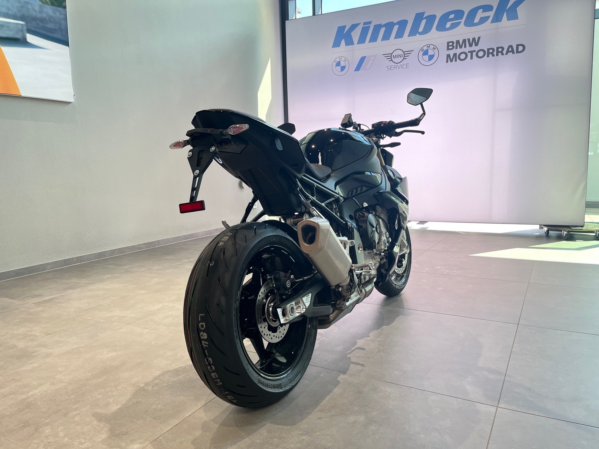 Bild 9 BMW S 1000 R Komfort/Dynamik-Paket/Lenkerendspieg