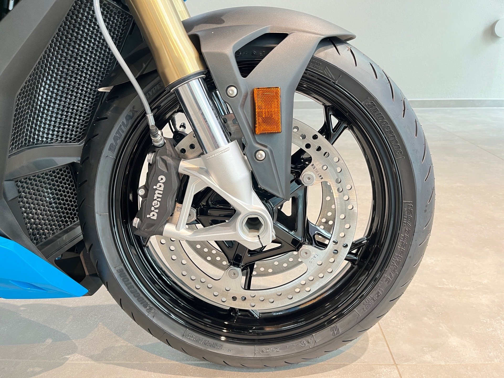 Bild 12 BMW S 1000 R Style Sport Komfort/Dynamic/Lenkerendspi