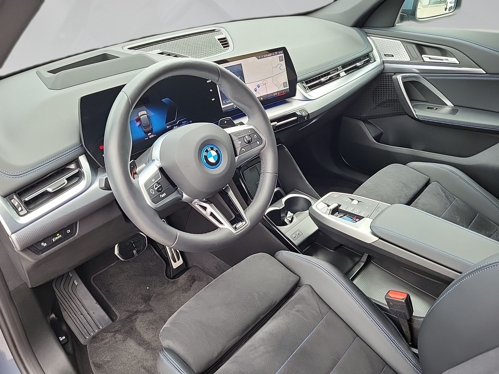 BMW X1 X1 xDrive30e M SPORT LED ACC HeadUp 360° HarmKard (Bild 5)