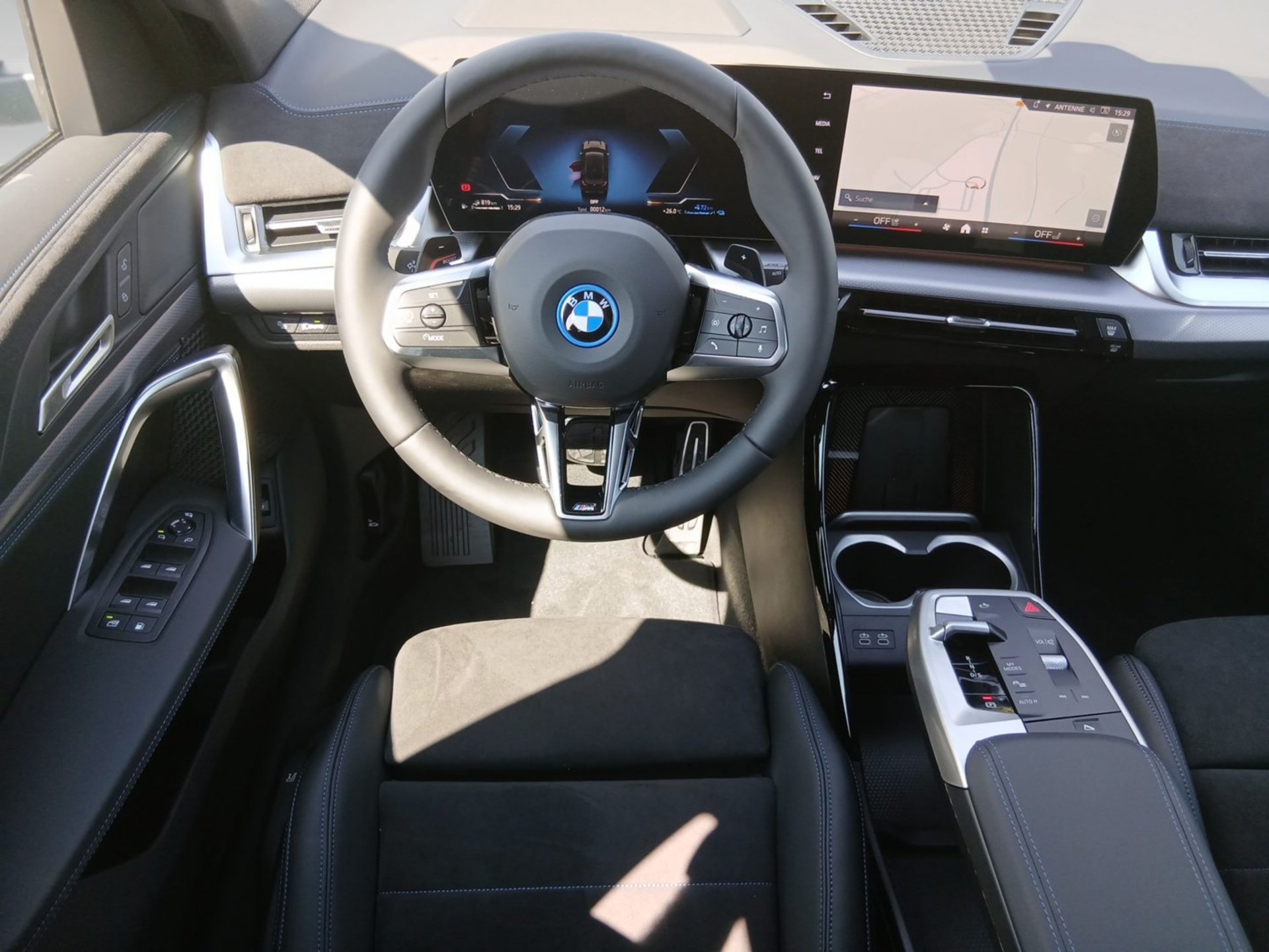 BMW X1 X1 xDrive30e M SPORT LED HeadUp DrivingAss ParkAs (Bild 7)