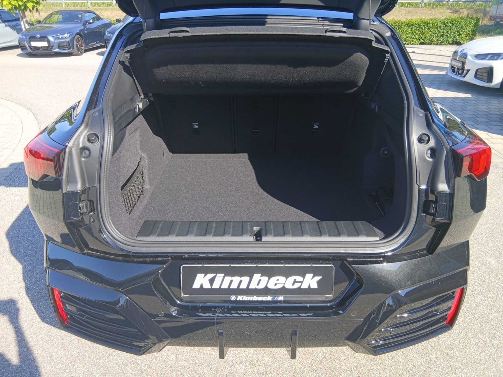 BMW X2 X2 sDrive20i M SPORT LED ACC ParkAss AHK Lenkhzg (Bild 11)