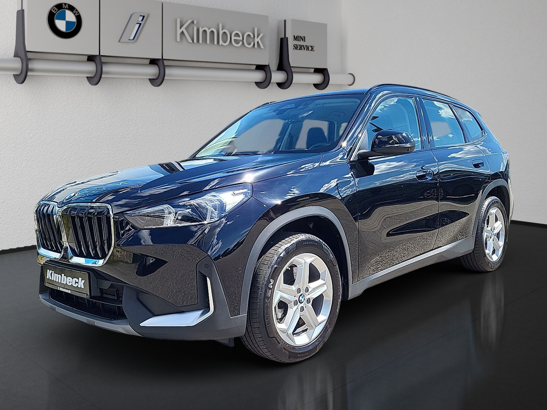 BMW X1 X1 xDrive23i LED DrivingAss ParkAss HeadU KeyLess (Bild 1)