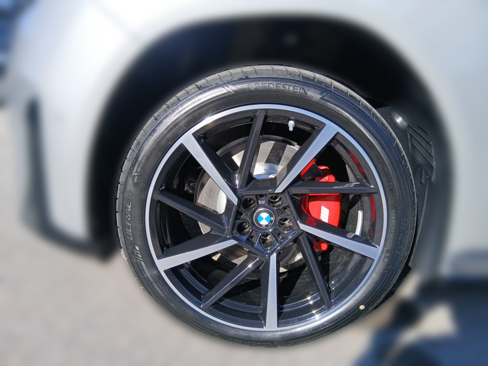 Bild 4 BMW iX3 40 M SPORT PRO PanoramicVision AHK 360° ACC