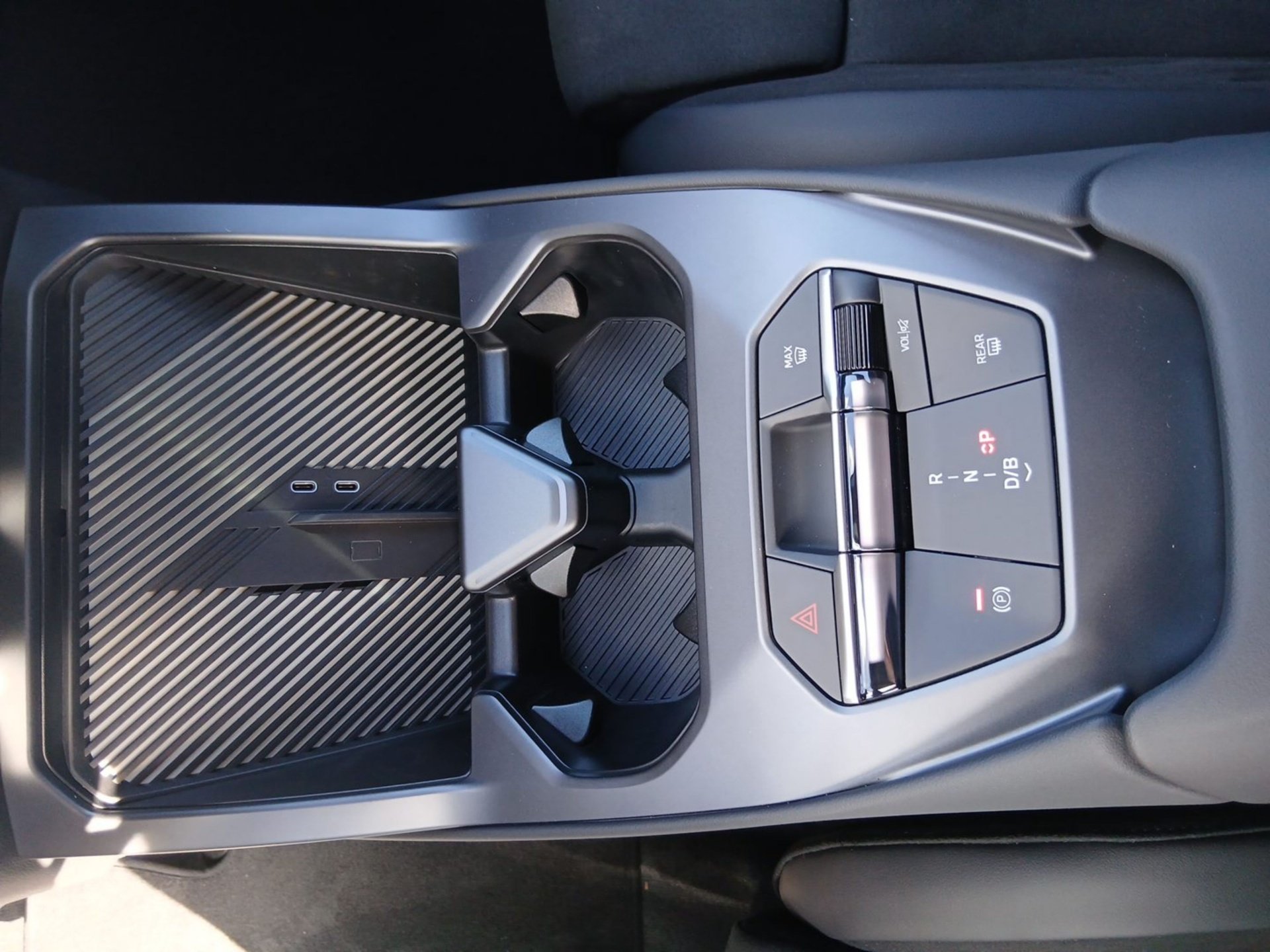 Bild 12 BMW iX3 40 M SPORT PRO PanoramicVision AHK ACC 360°