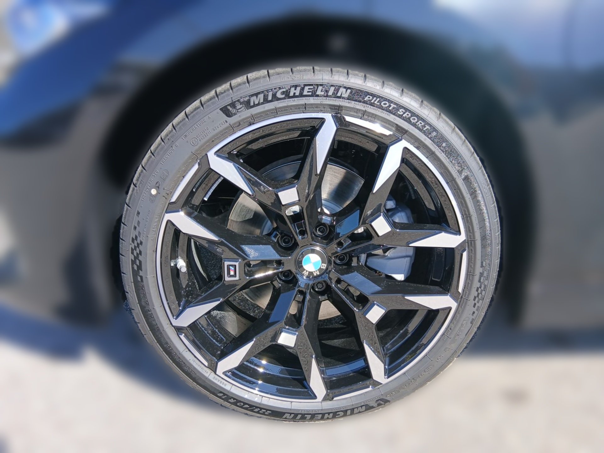Bild 4 BMW 330e xDrive Touring M SPORT ACC 360° HeadUp AHK
