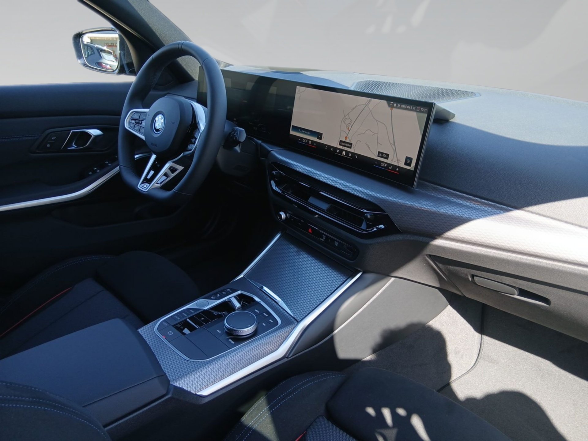 Bild 6 BMW 330e xDrive Touring M SPORT ACC 360° HeadUp AHK