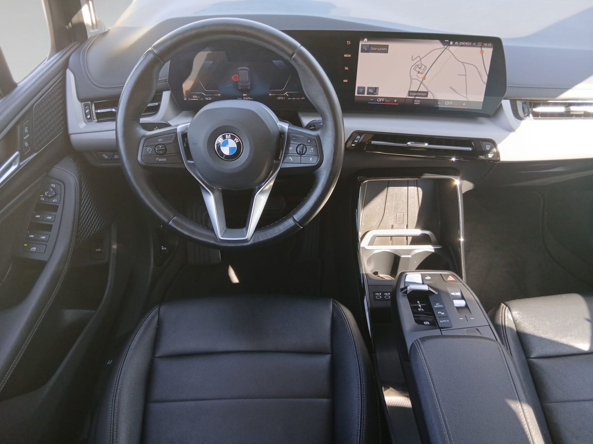Bild 4 BMW 218i Active Tourer Ledersitze DrivingAss ParkAss