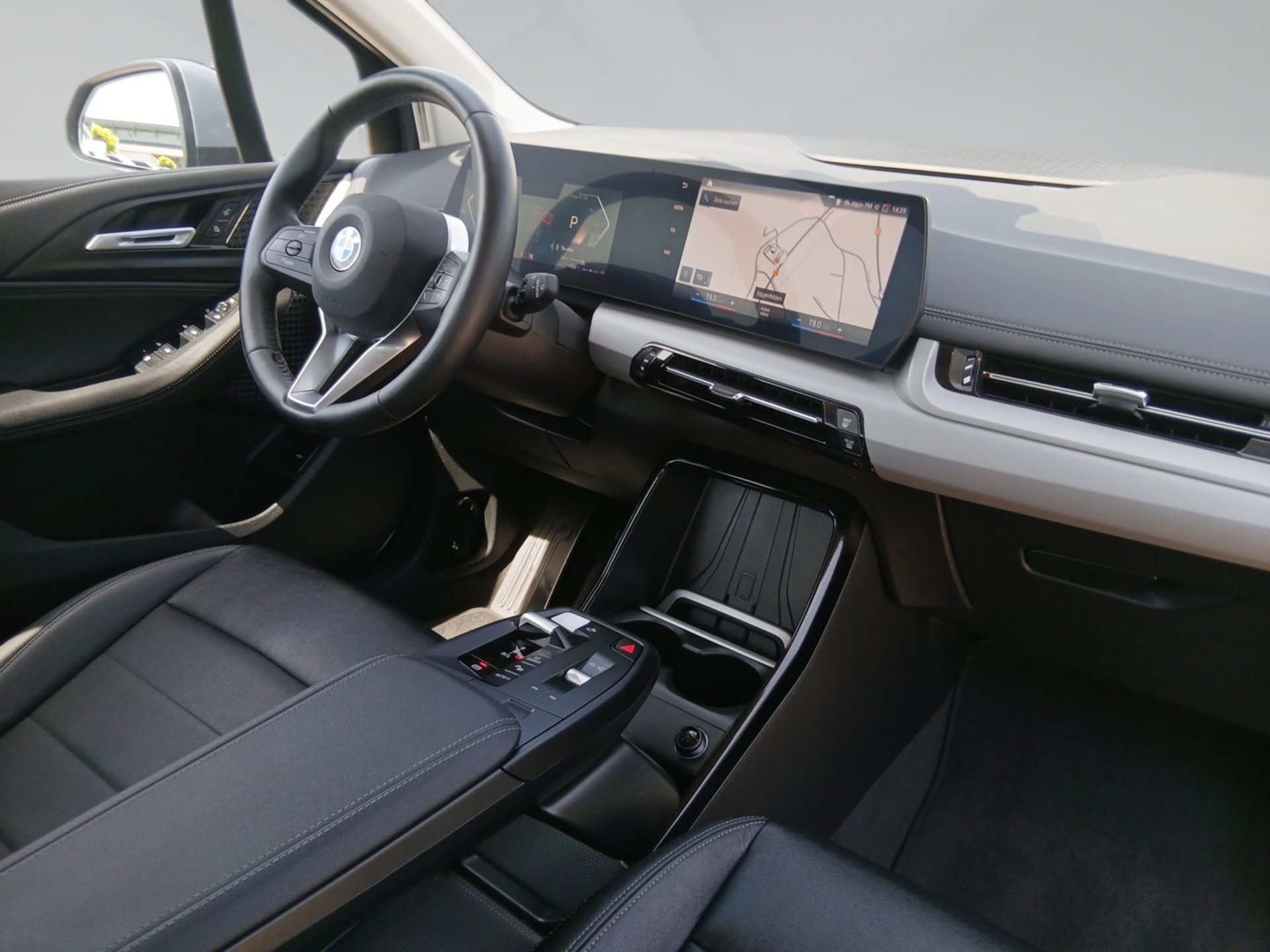 Bild 5 BMW 218i Active Tourer Ledersitze LED DrivingAs ParkA