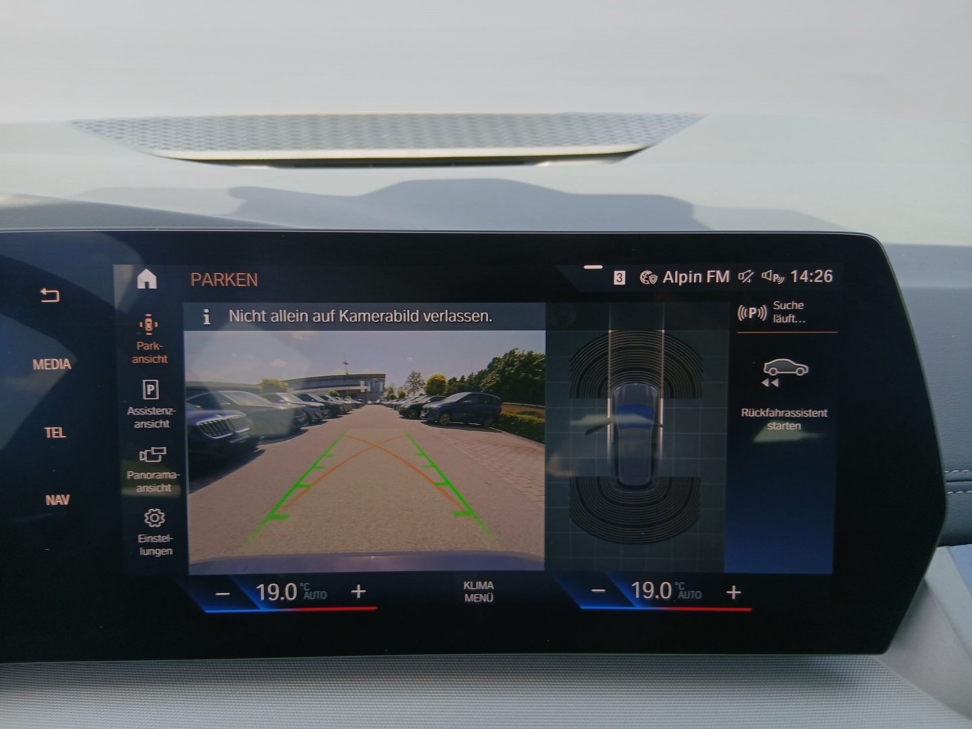 Bild 9 BMW 218i Active Tourer Ledersitze LED DrivingAs ParkA