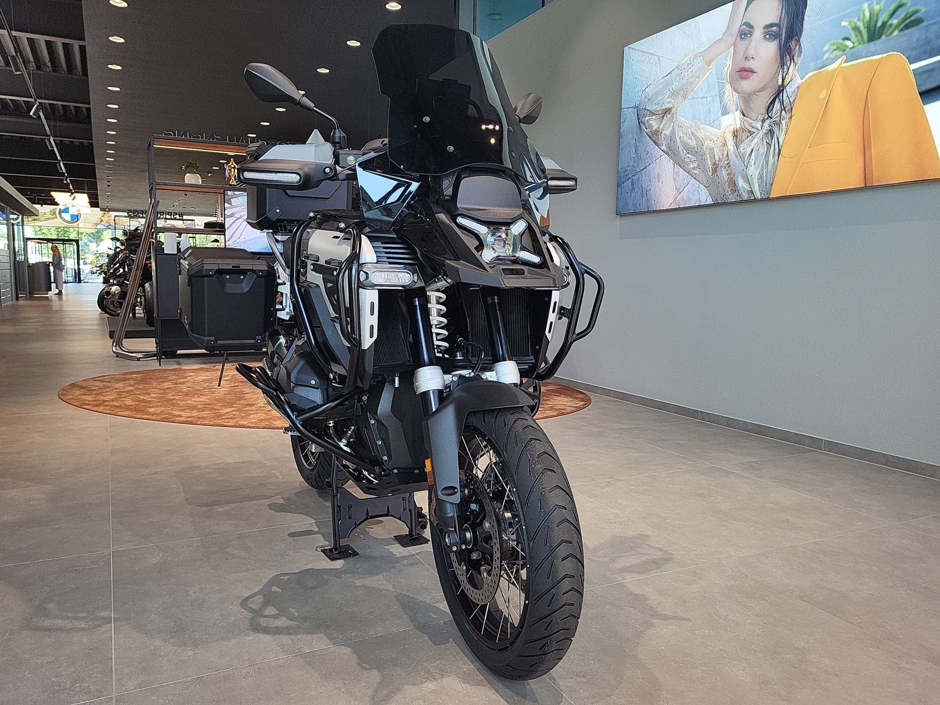 BMW  R 1300 GS Adventure Traveller Edition/Tages.Zul (Bild 3)