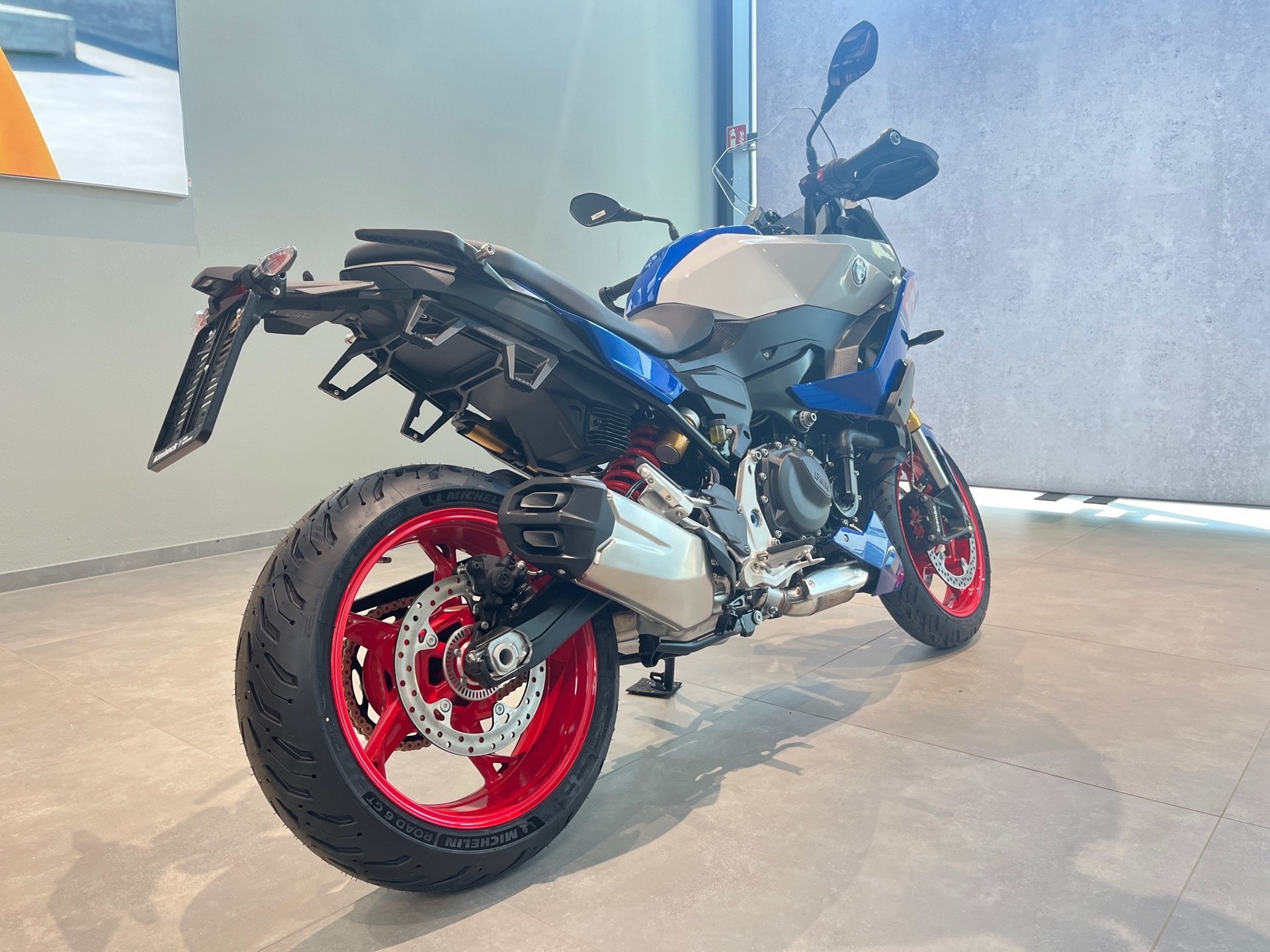 Bild 10 BMW F 900 XR Komfort/Dynamic-Paket/M-Endurance