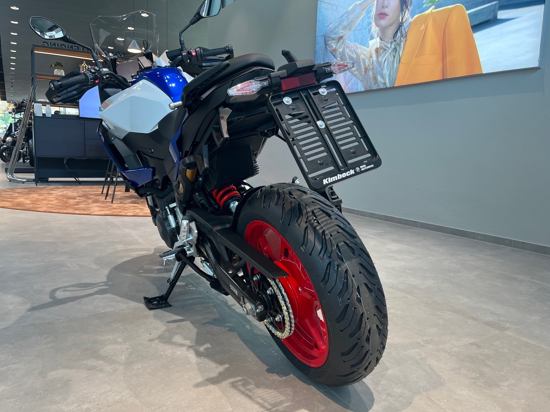Bild 8 BMW F 900 XR Komfort/Dynamic-Paket/M-Endurance