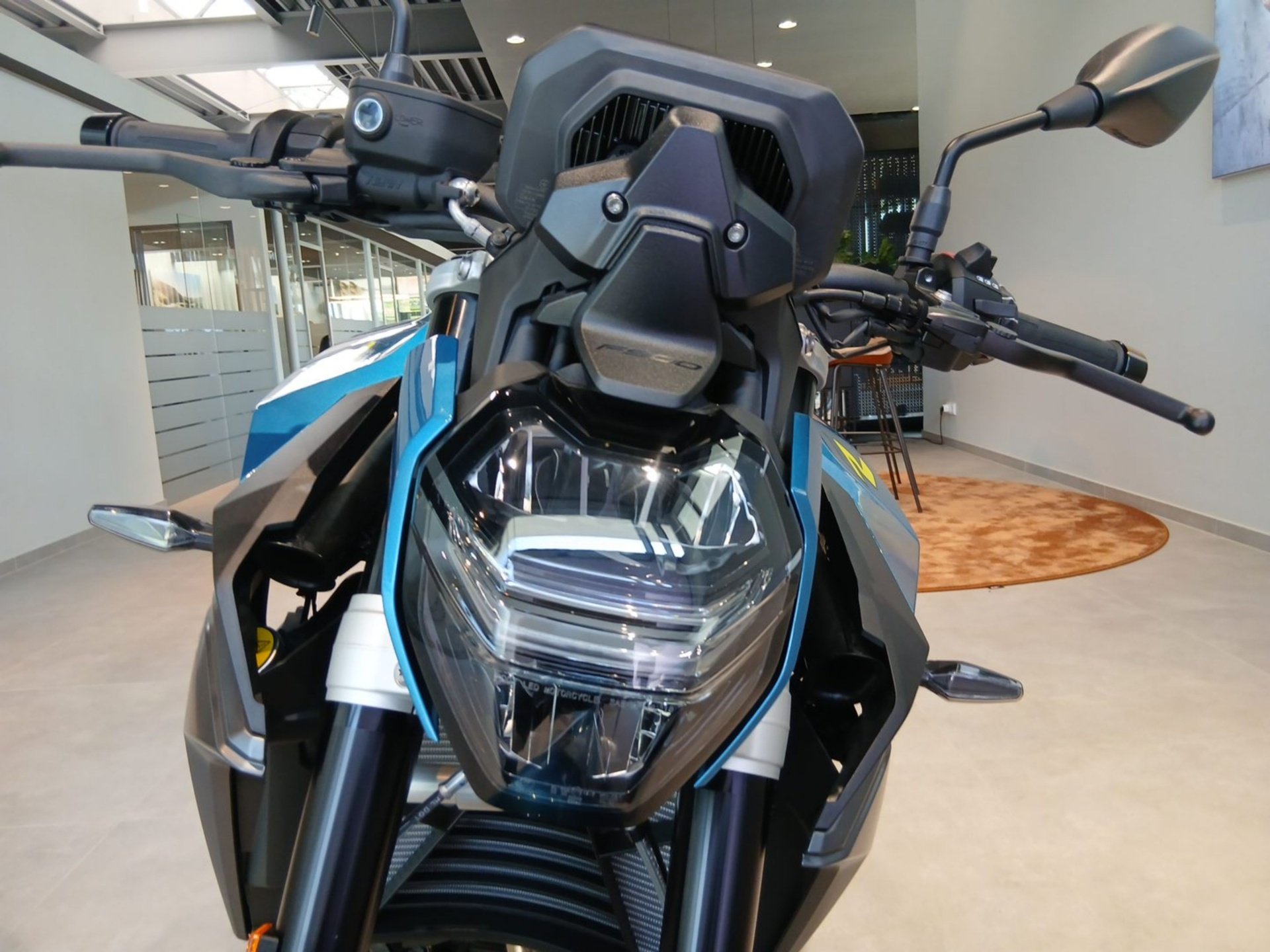 Bild 11 BMW F 900 R Dynamic/Komfort/M-Endurance