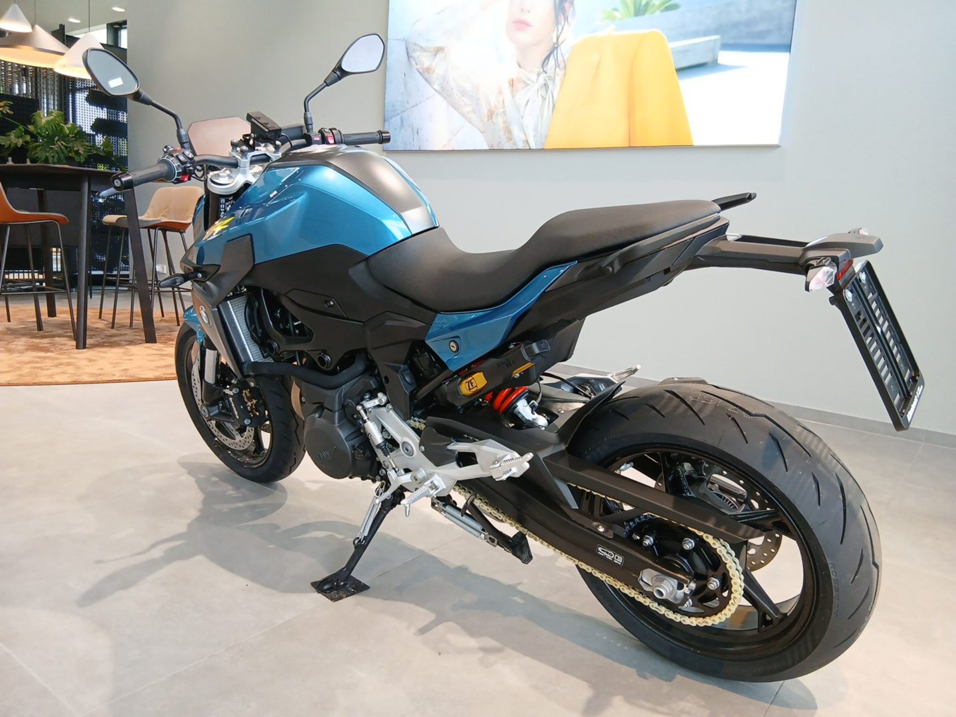 Bild 7 BMW F 900 R Dynamic/Komfort/M-Endurance