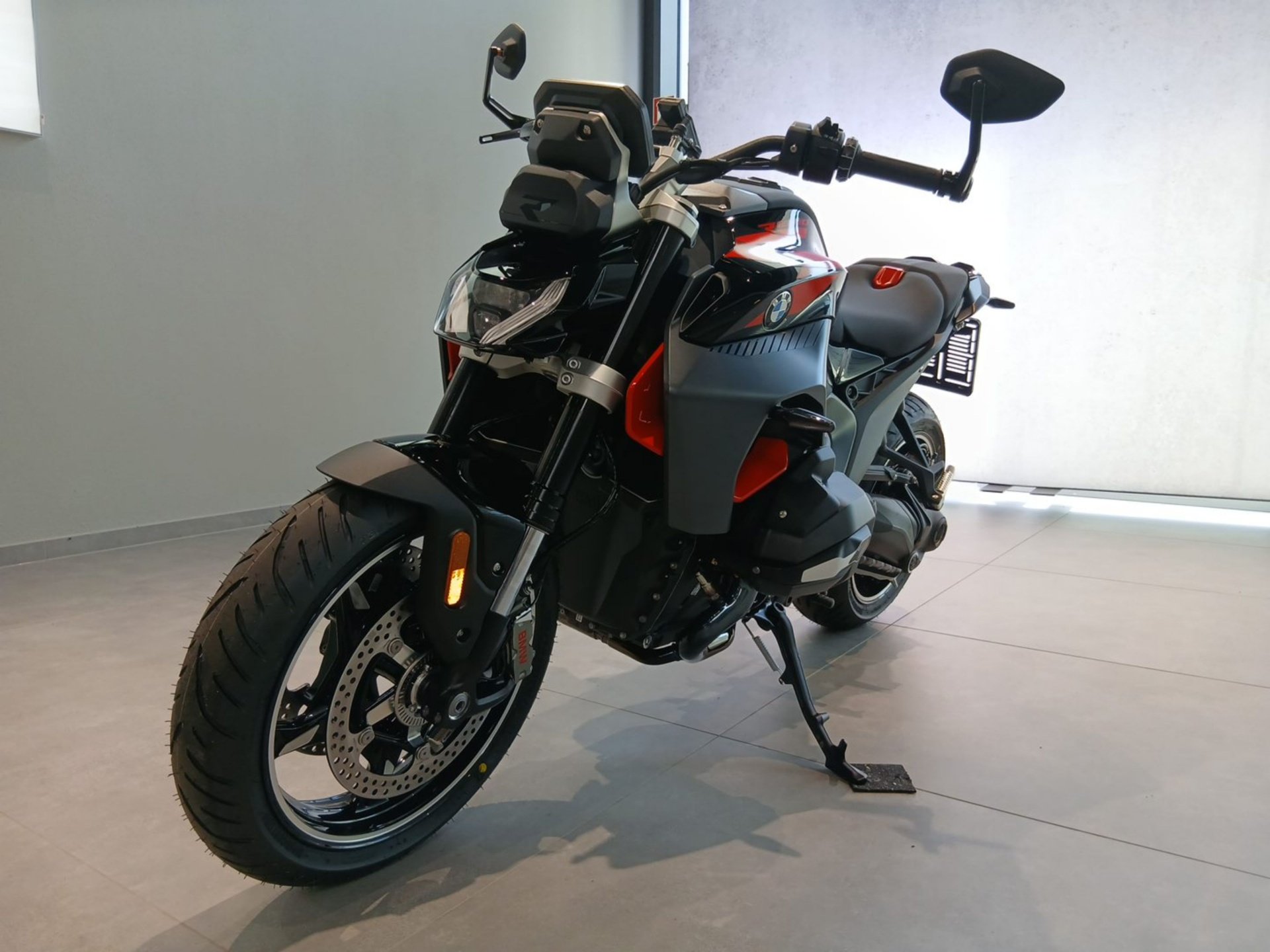 Bild 5 BMW R 1300 R Opt.719 3.Pakete/ASA/Fräßteile