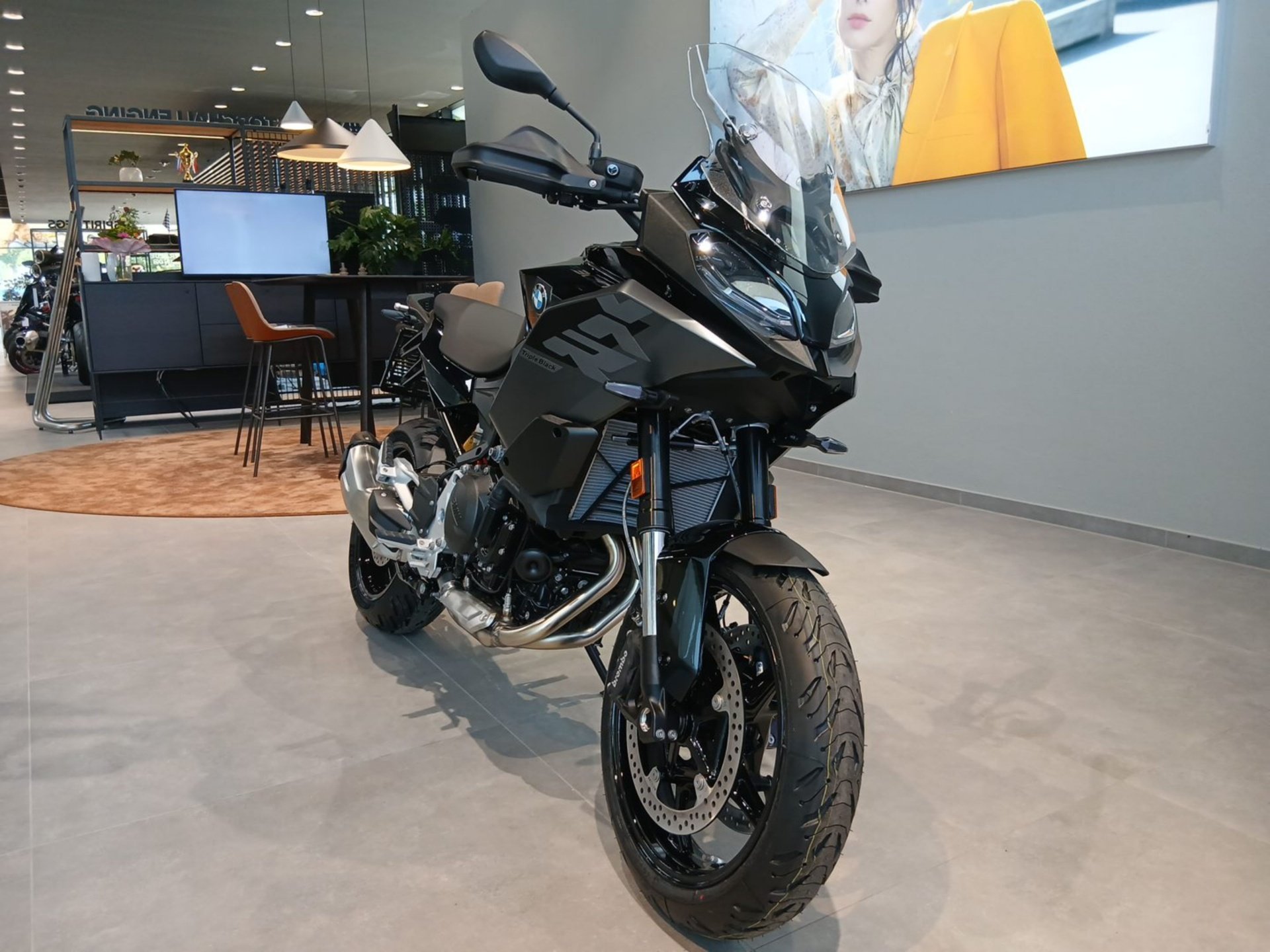 Bild 3 BMW F 900 XR Komfort/Dynamic/M-Endura/Windschild Hoch