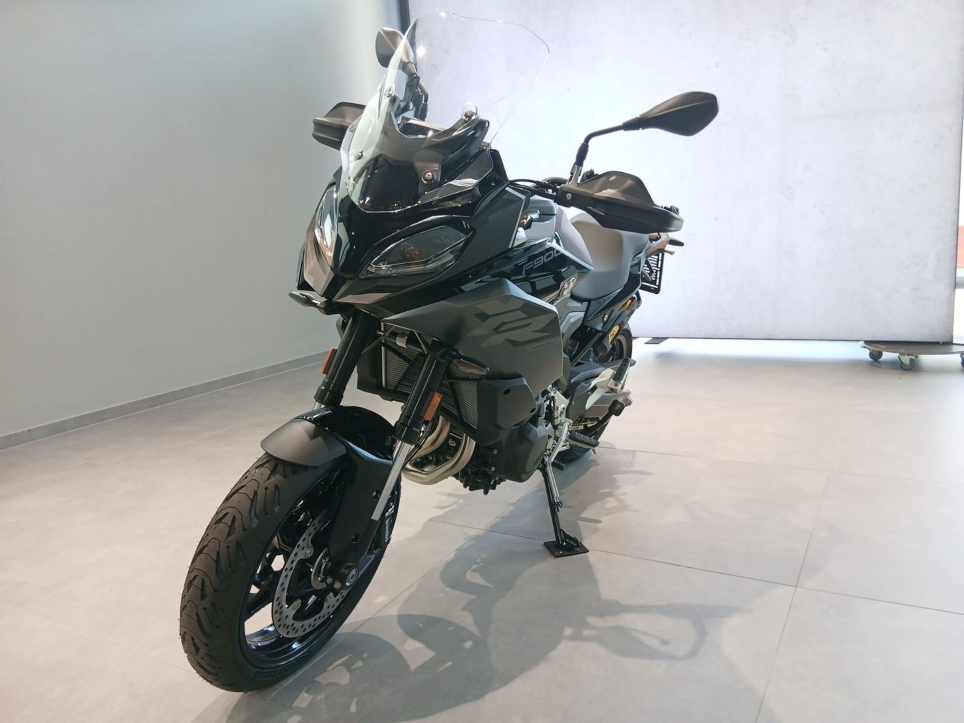 Bild 4 BMW F 900 XR Komfort/Dynamic/M-Endura/Windschild Hoch