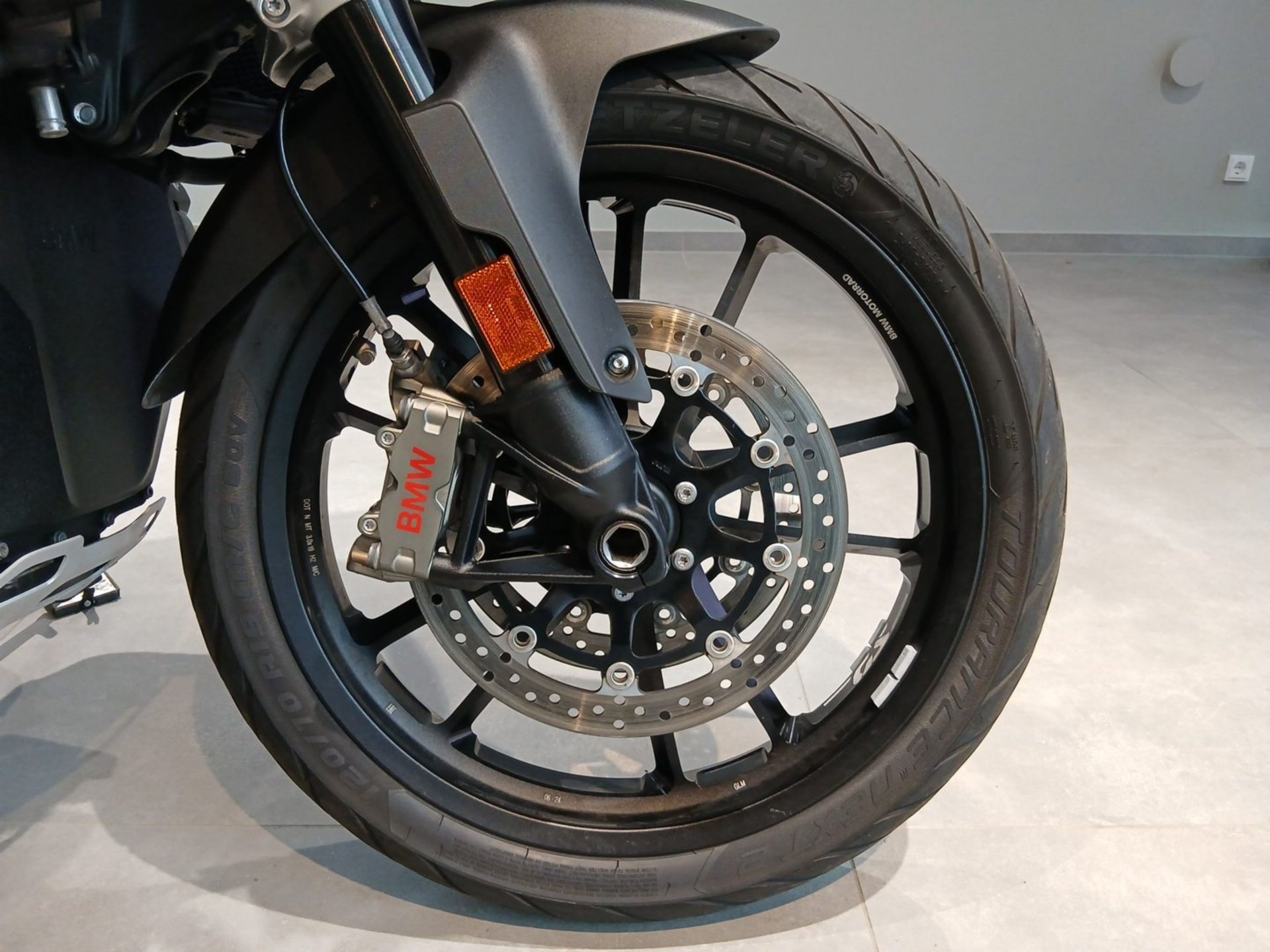 BMW  R 1300 GS 4.Pakete/Adapt.Höhe/Enduro.Rad/Trophy (Bild 12)