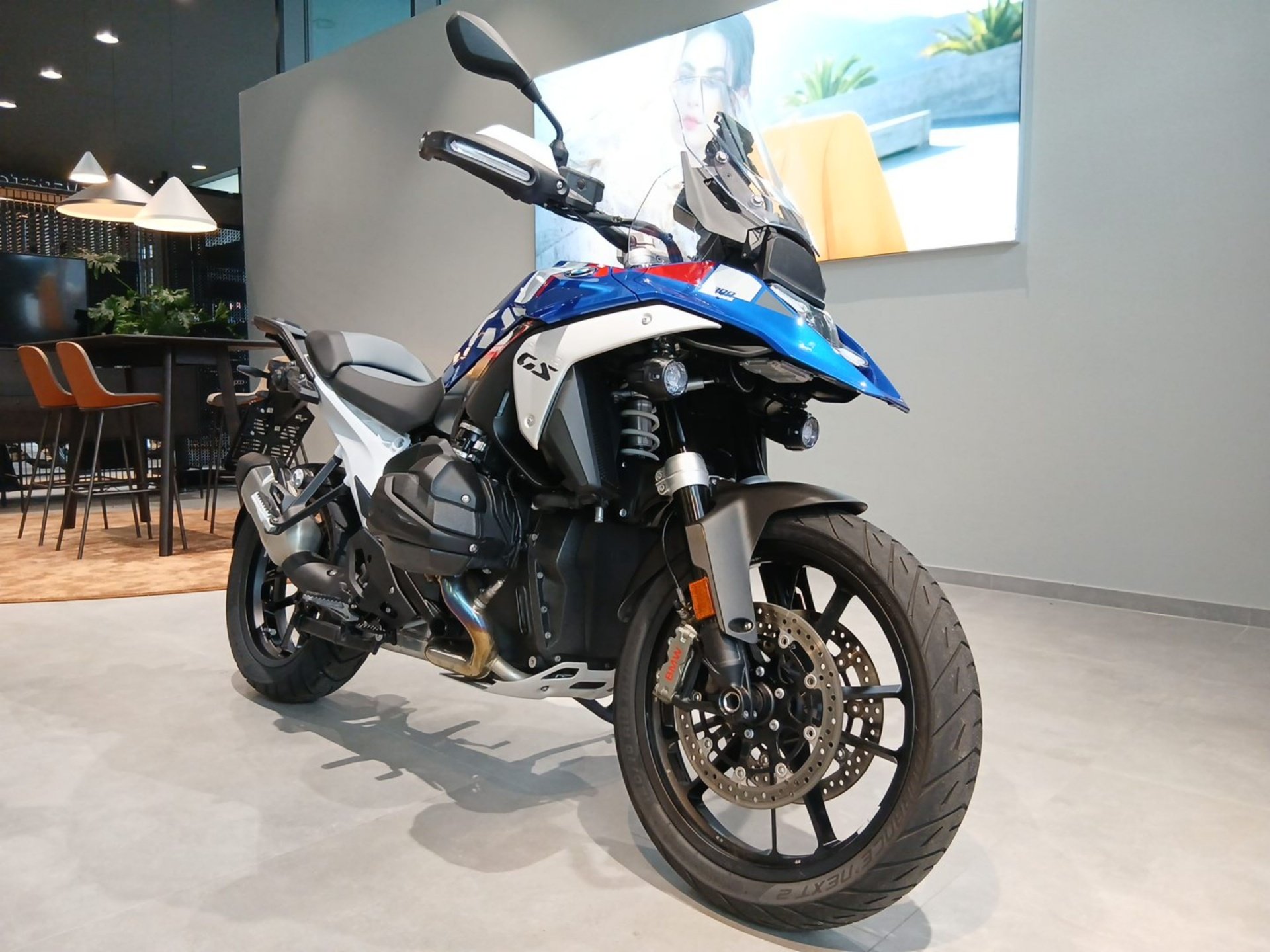 BMW  R 1300 GS 4.Pakete/Adapt.Höhe/Enduro.Rad/Trophy (Bild 2)
