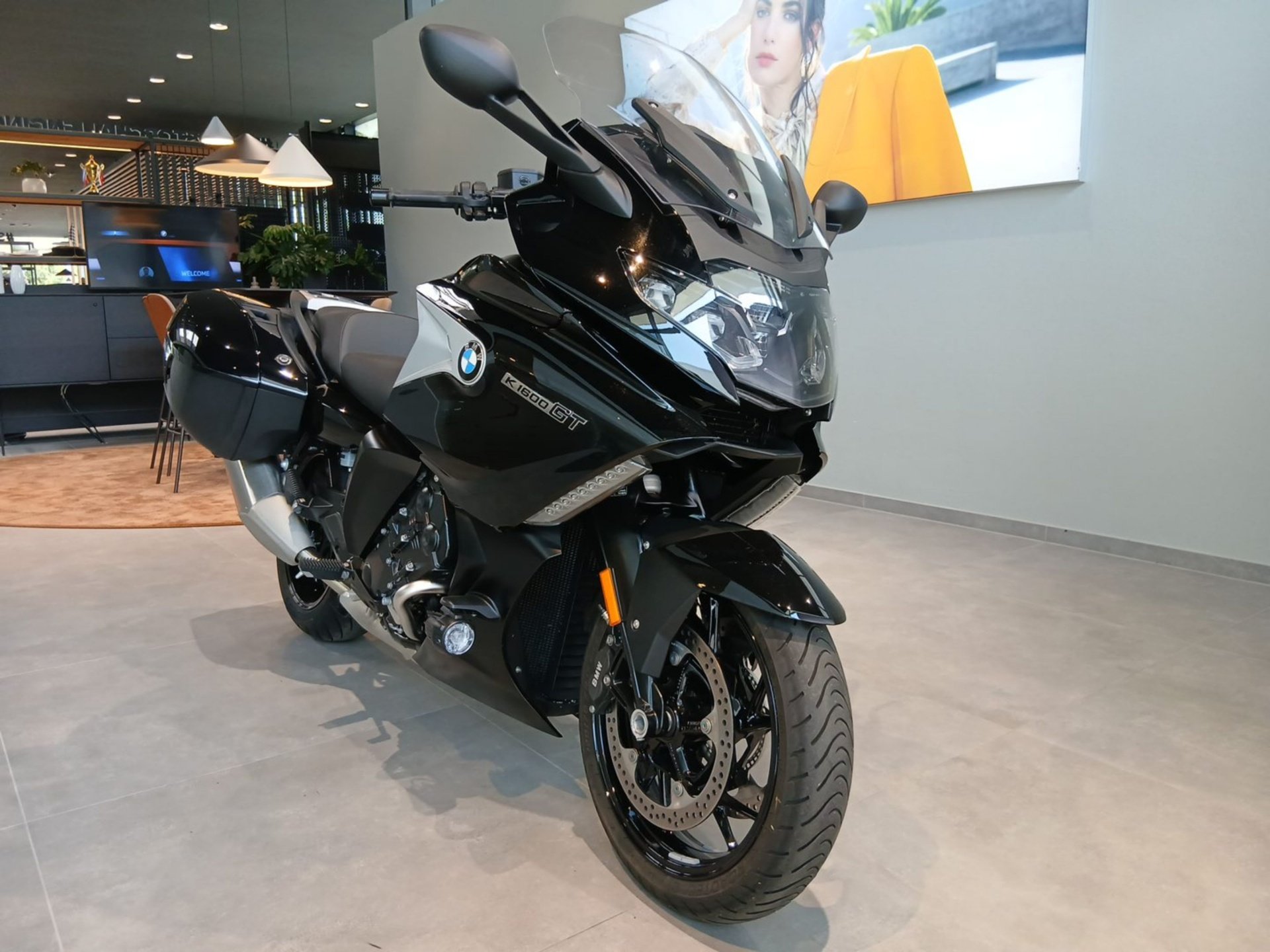 BMW  K 1600 GT Komfort/Touring/DAB-Radio/DWA/Zus.Schei (Bild 3)