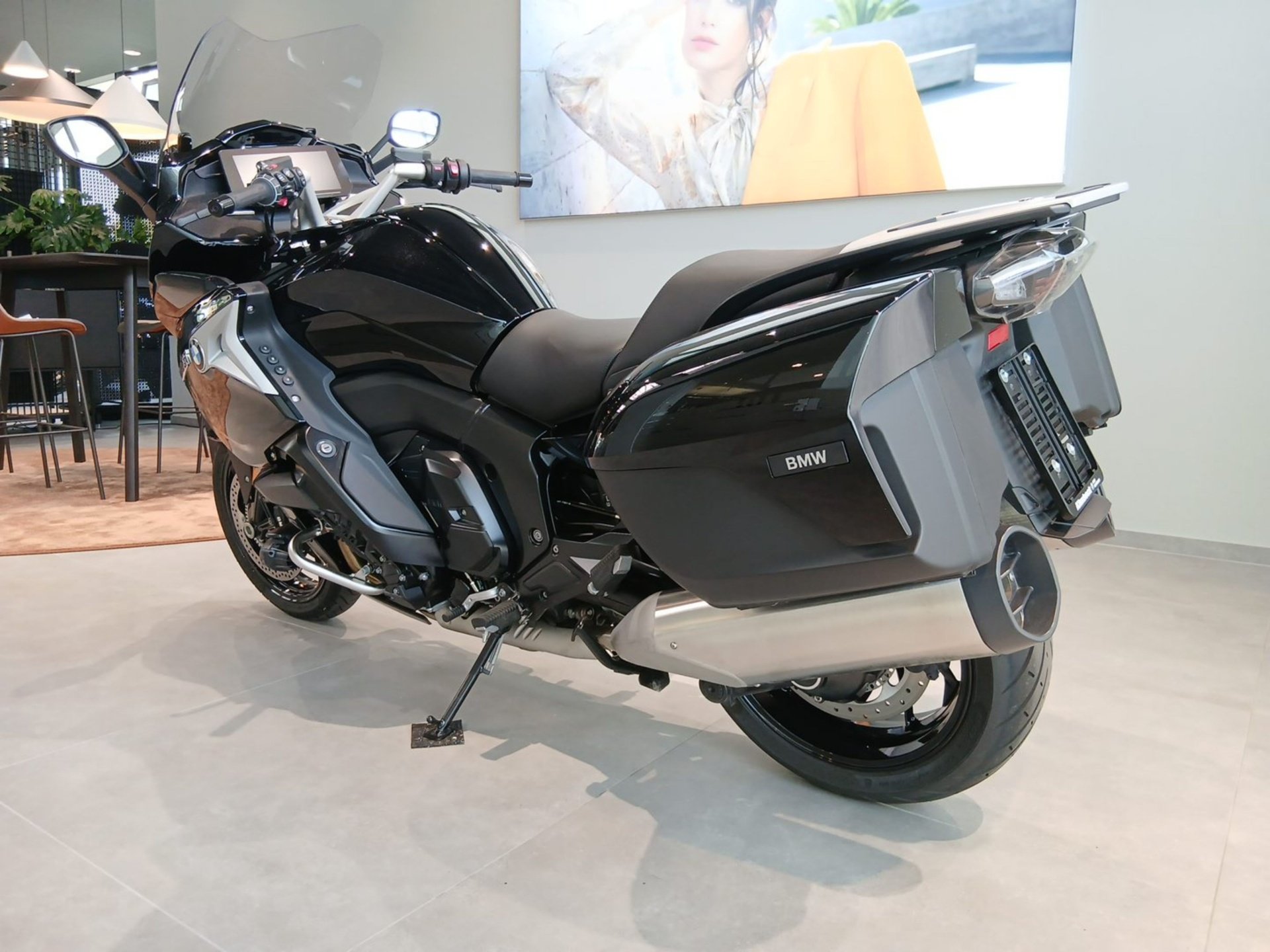 BMW  K 1600 GT Komfort/Touring/DAB-Radio/DWA/Zus.Schei (Bild 7)