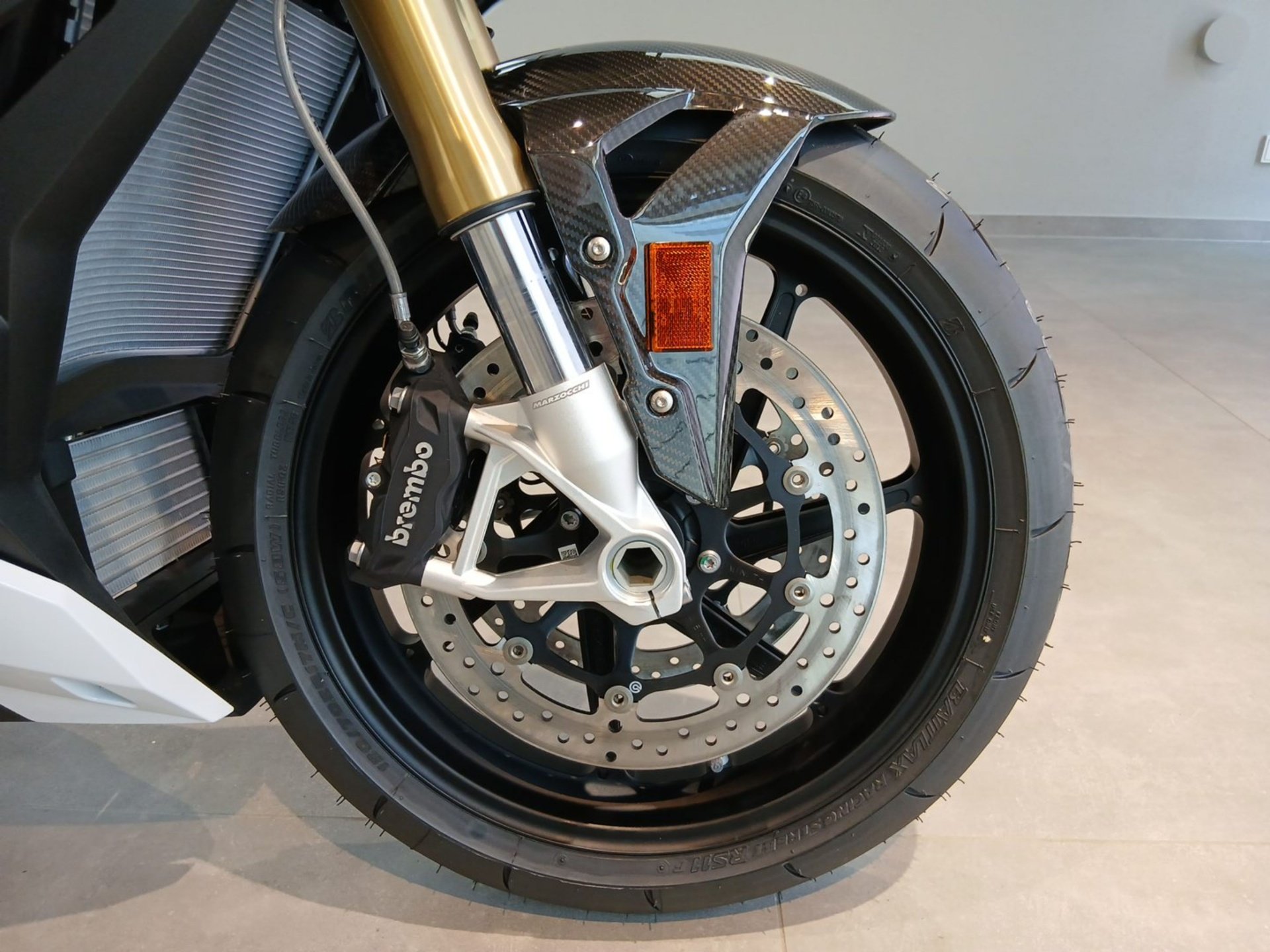 BMW  S 1000 R M/Komf/Dyna/Carbon.Paket/Tages.Zul.1Km (Bild 12)