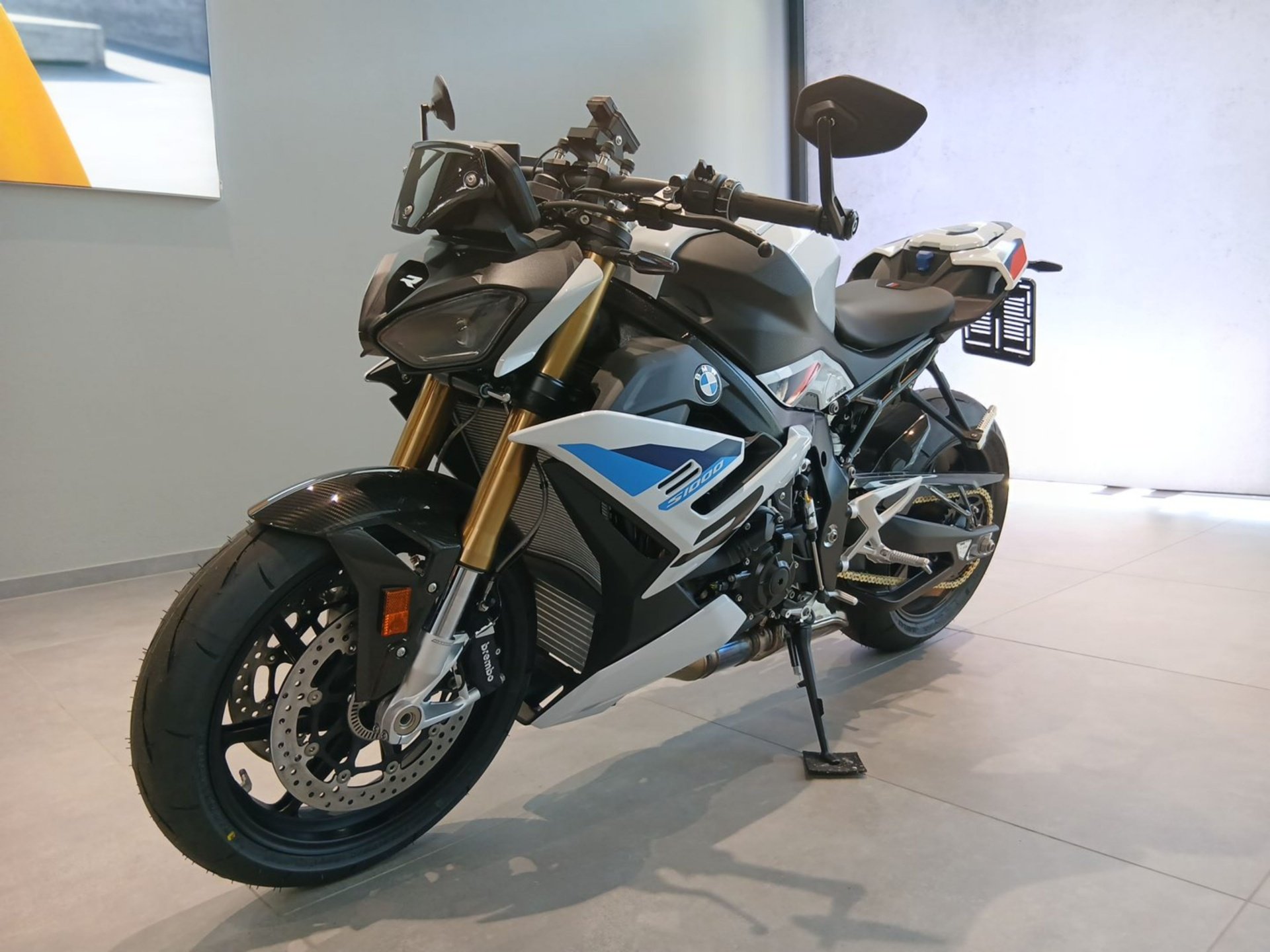 BMW  S 1000 R M/Komf/Dyna/Carbon.Paket/Tages.Zul.1Km (Bild 5)