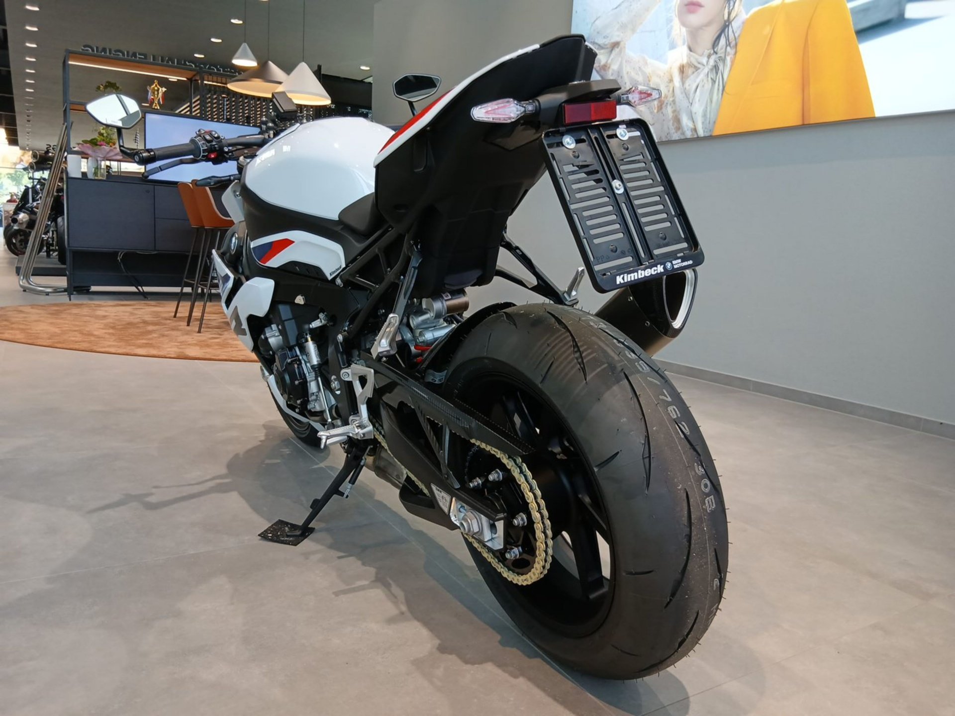 BMW  S 1000 R M/Komf/Dyna/Carbon.Paket/Tages.Zul.1Km (Bild 8)