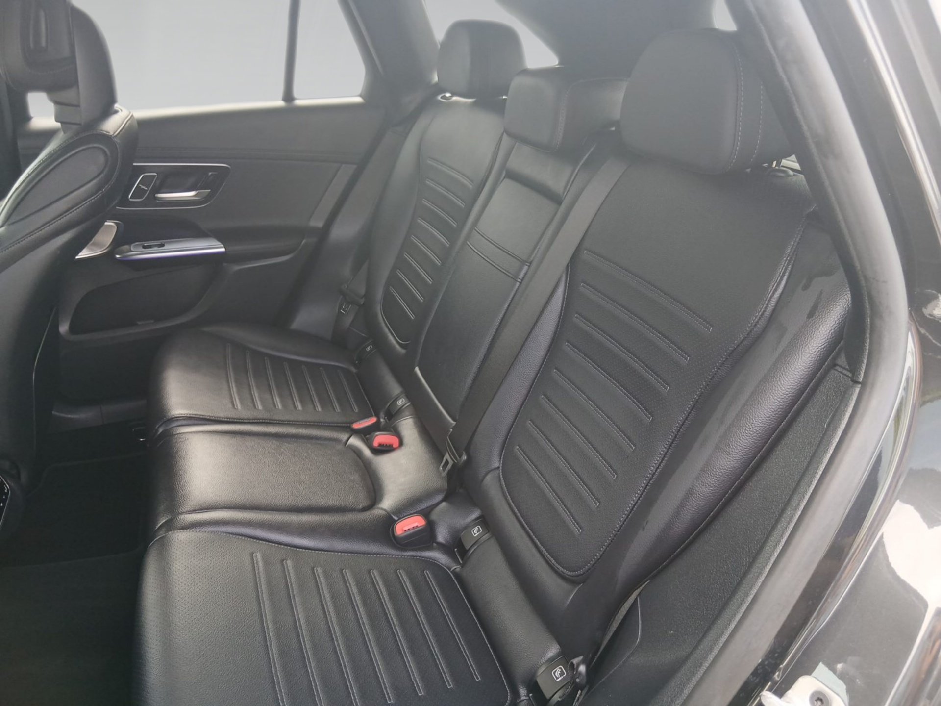 Bild 7 Mercedes-Benz GLC 400 E Matic AMG-Line Sitzbelüft AHK HeadUp