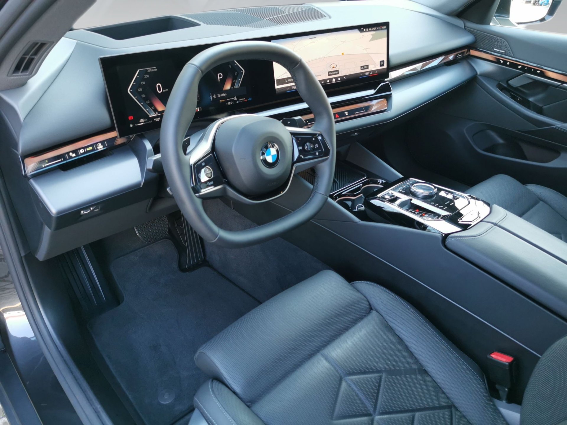 Bild 5 BMW 520d xDrive Limousine ACC 360° HeadUp Pano H&K
