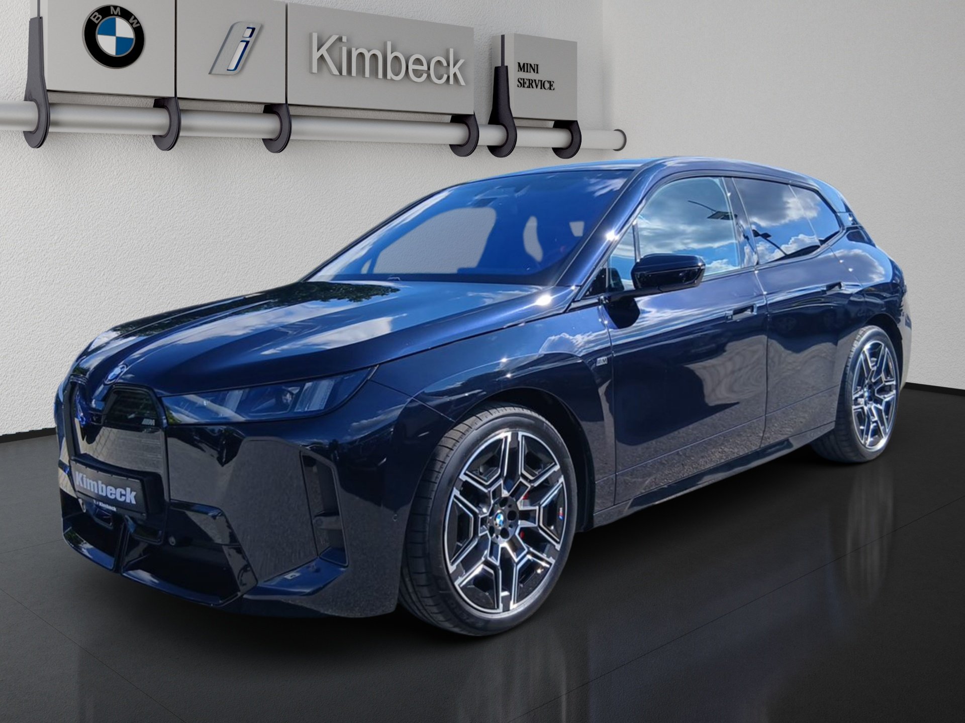BMW iX M70 xDrive M SPORT PRO 360° Sitzbelüf Allradle iX M70 xDrive M SPORT PRO 360° Sitzbelüf Allradle (Bild 2)