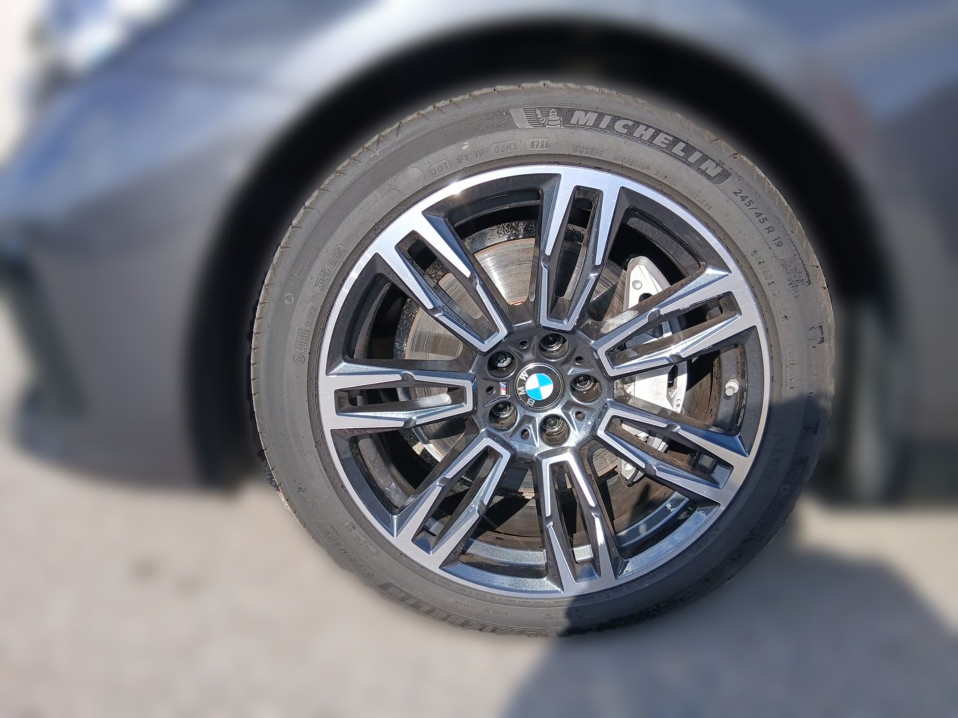 Bild 4 BMW 540d xDrive Touring M SPORT Sitzbelüft Standhzg