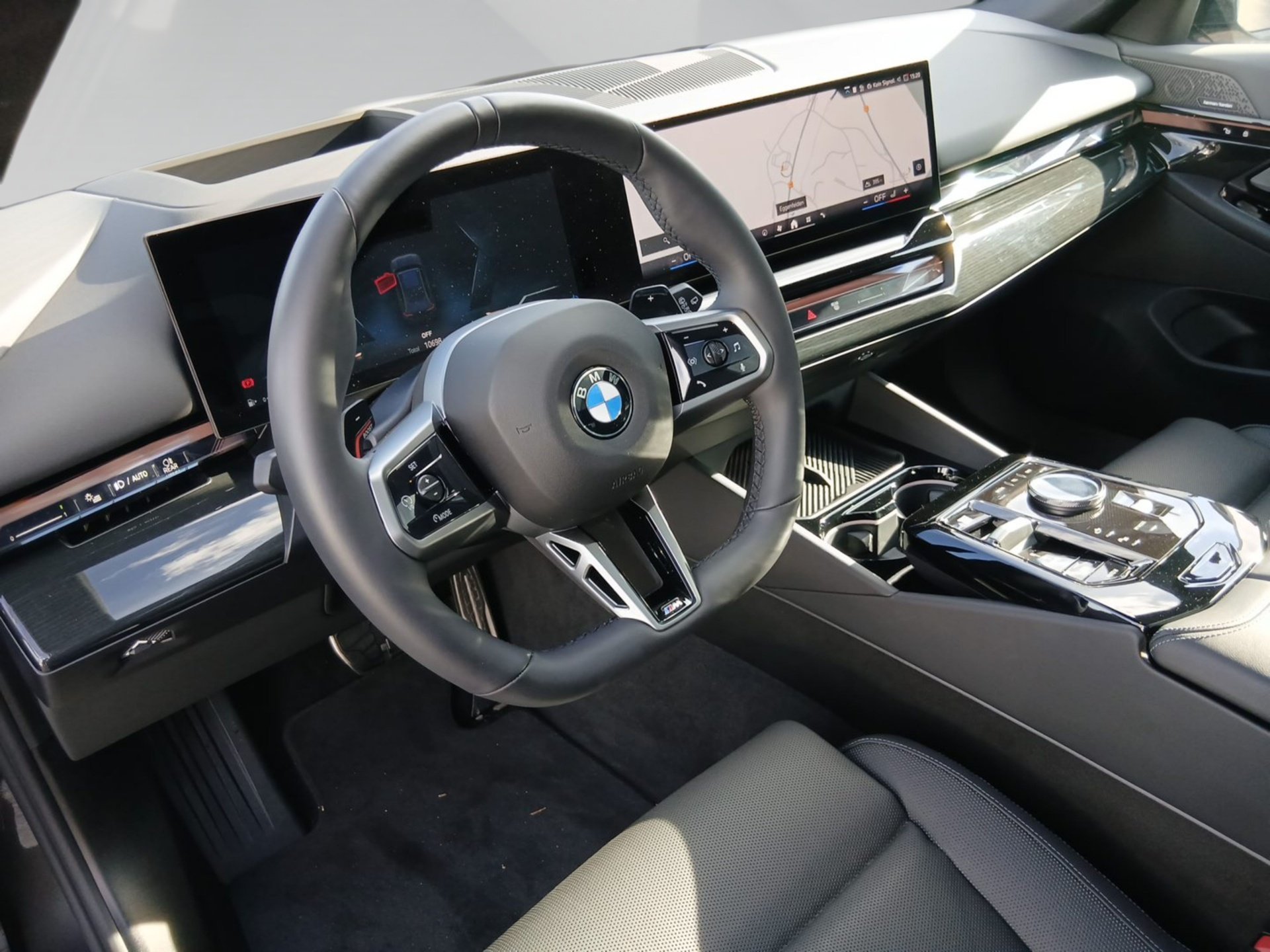 Bild 5 BMW 540d xDrive Touring M SPORT Sitzbelüft Standhzg
