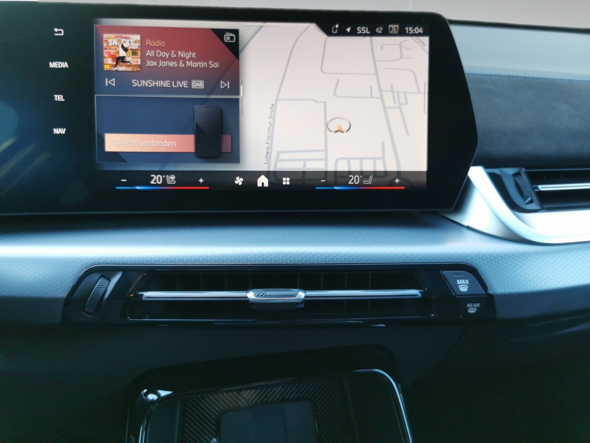 BMW X1 X1 sDrive20d M SPORT PRO AHK ParkAss H&K Lenkhzg (Bild 9)