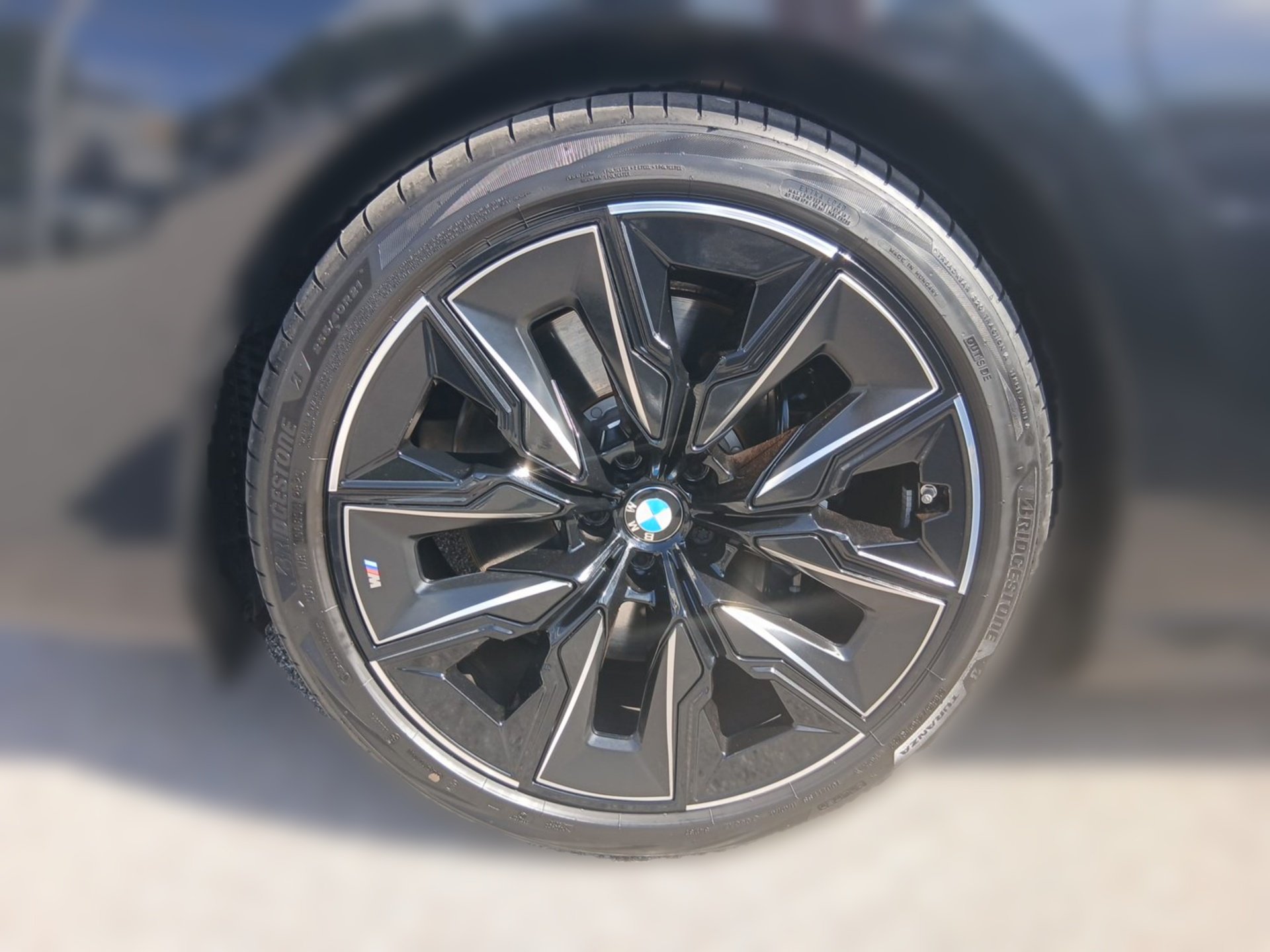 BMW M760e M760e xDrive Limo M Performance ExecutiveLounge (Bild 3)