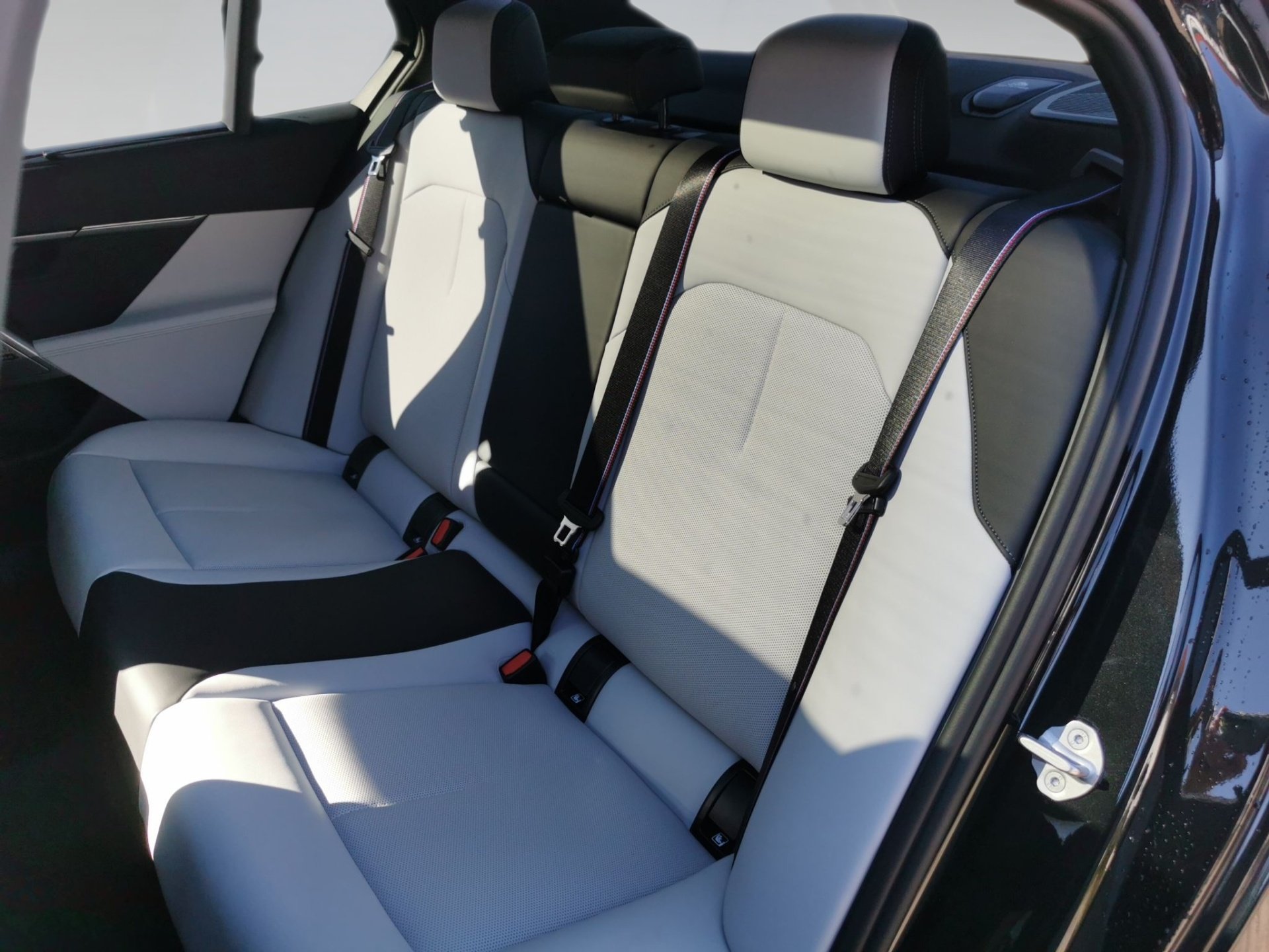 Bild 8 BMW M5 Limousine Sitzbelüft Pano AHK 360° Bowers&Wilk