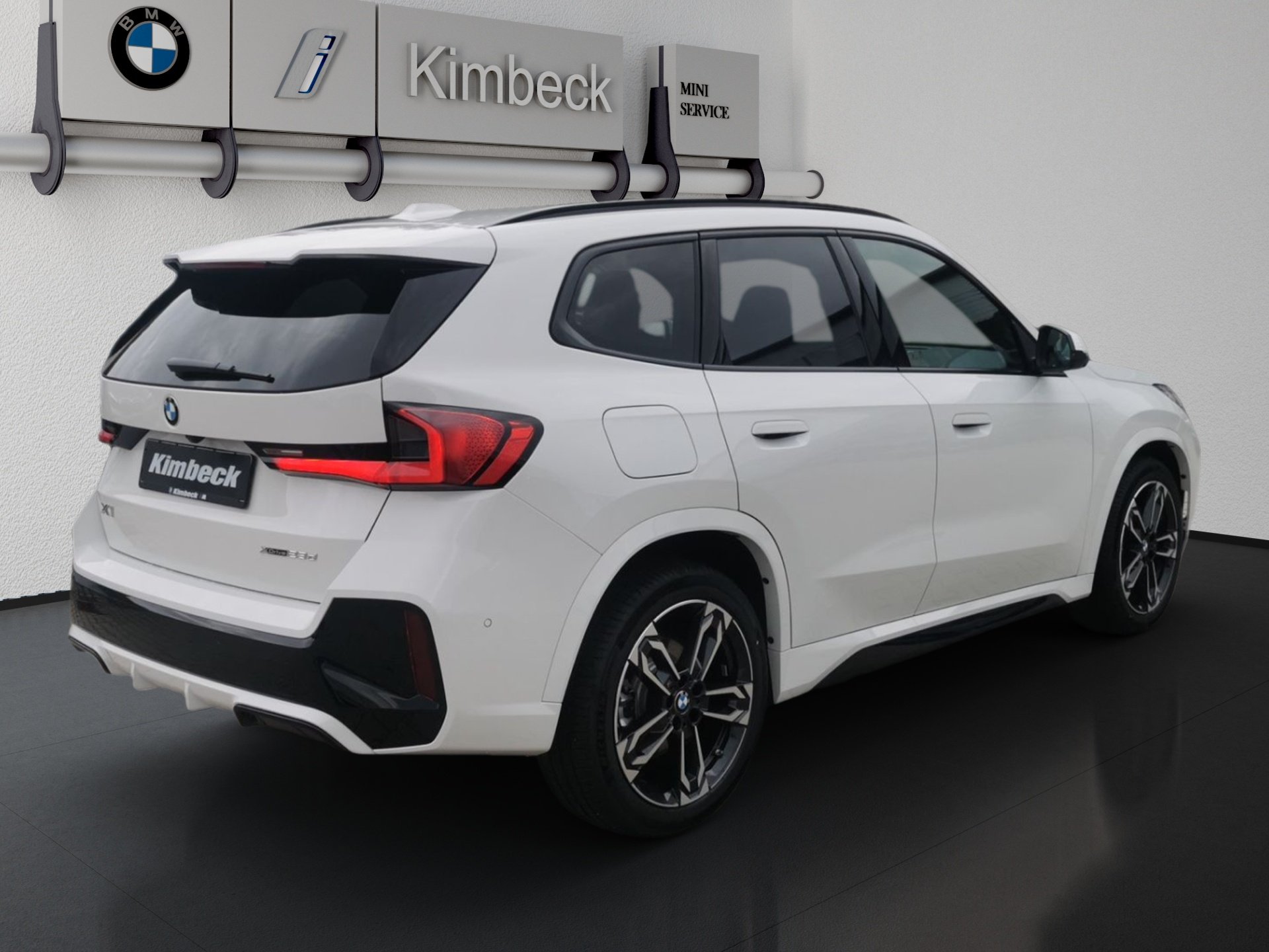 BMW X1 X1 xDrive23d M SPORT AHK ACC 360° HeadUp Lenkhzg (Bild 3)