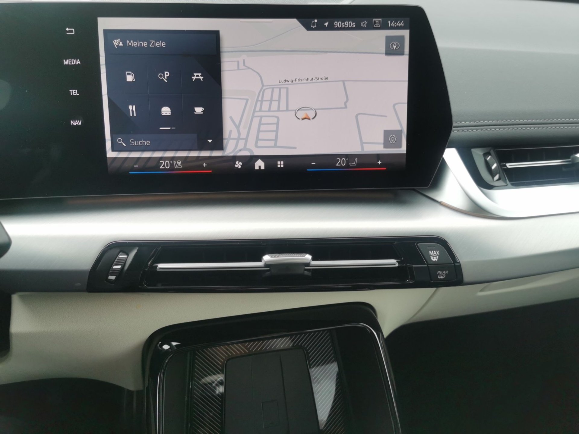 BMW X1 X1 xDrive23d M SPORT AHK ACC 360° HeadUp Lenkhzg (Bild 9)