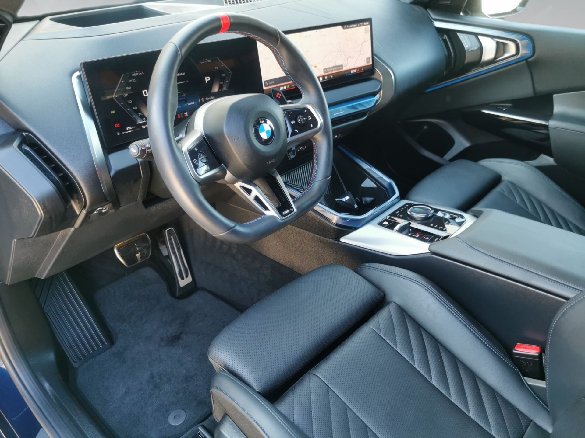 BMW X3 X3 M50 xDrive M SPORT PRO INDIVI TANSANITBLAU SHZ (Bild 5)