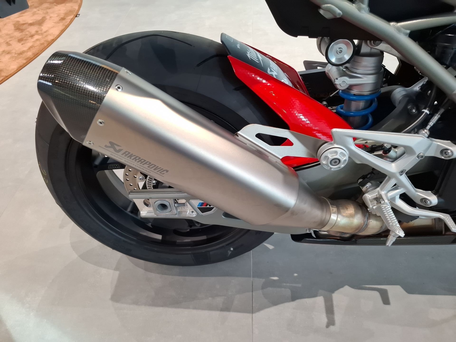 BMW  M 1000 R Red Pum Edition (Bild 13)