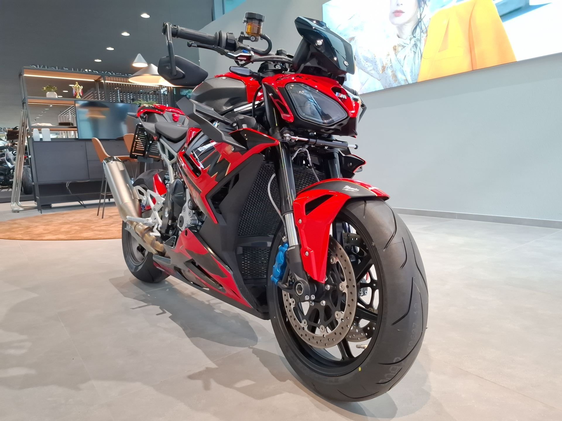 BMW  M 1000 R Red Pum Edition (Bild 3)