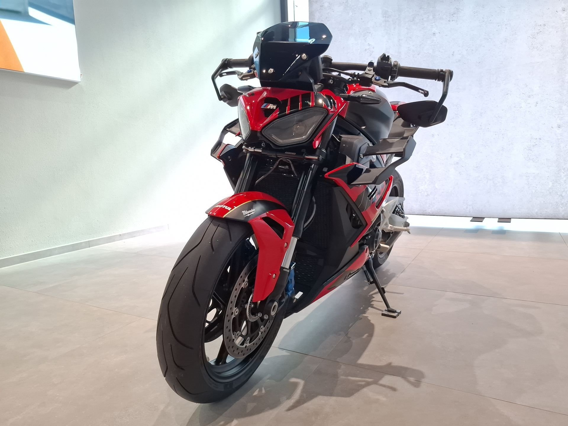 BMW  M 1000 R Red Pum Edition (Bild 4)