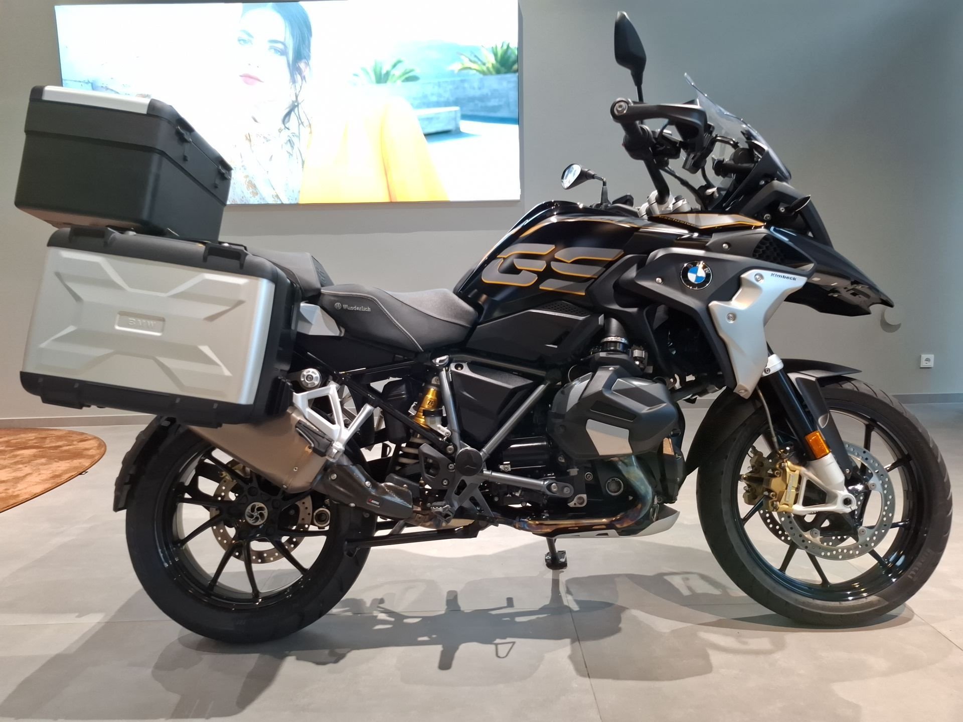Bild 1 BMW R 1250 GS Sty.Exclusive/3.Pake/Koffer+Top/Akrapo